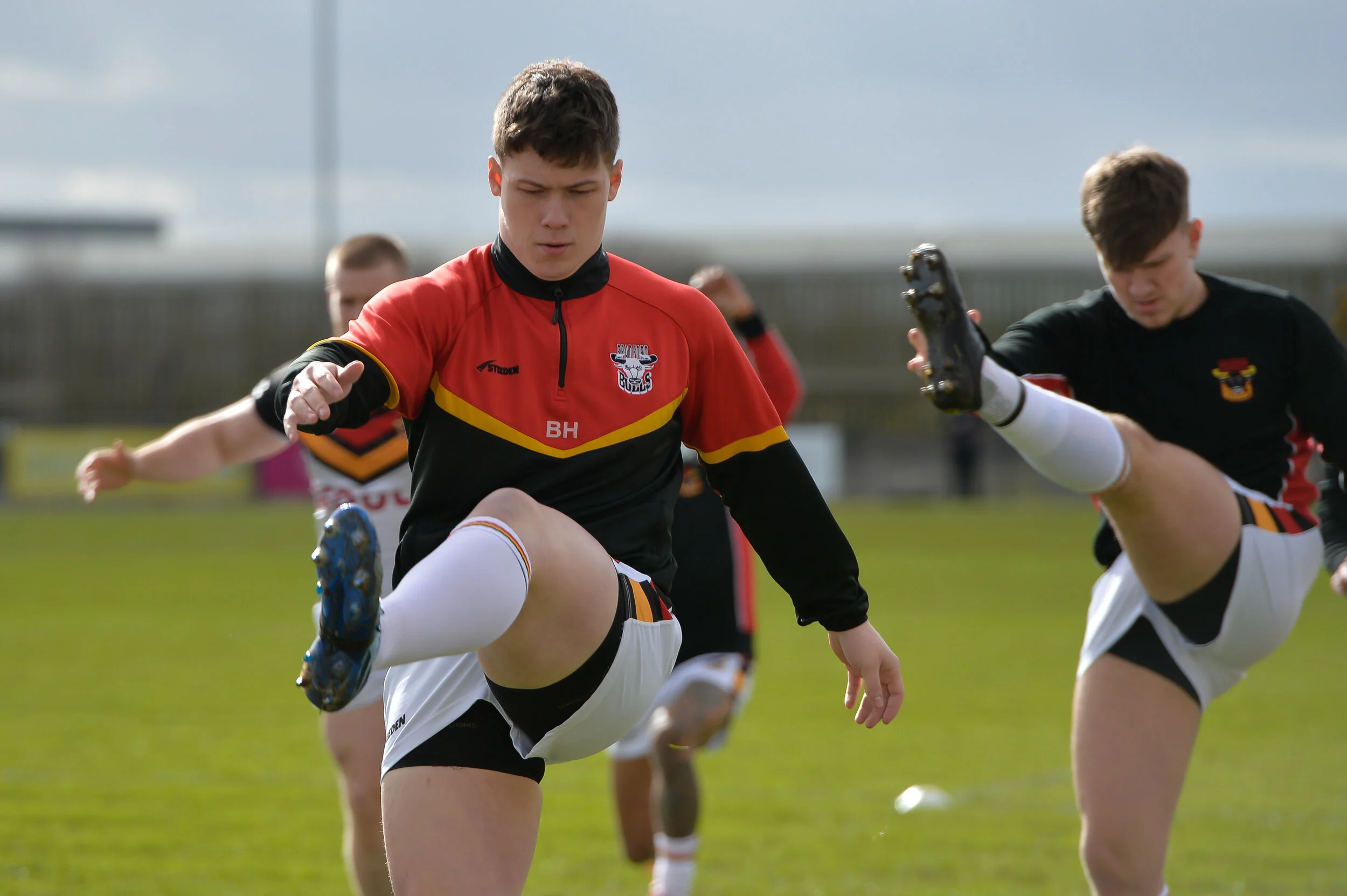 BRADFORD BULLS PROP JOINS BEARS ON LOAN