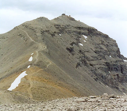 Moose-Mountain-summit-and-its-fire-lookout.jpg