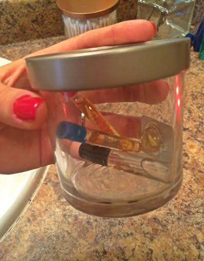 PERFUME SAMPLES NOW HAVE AN ORGANIZED HOME. I LOVE TO TAKE THESE WHEN I TRAVEL
