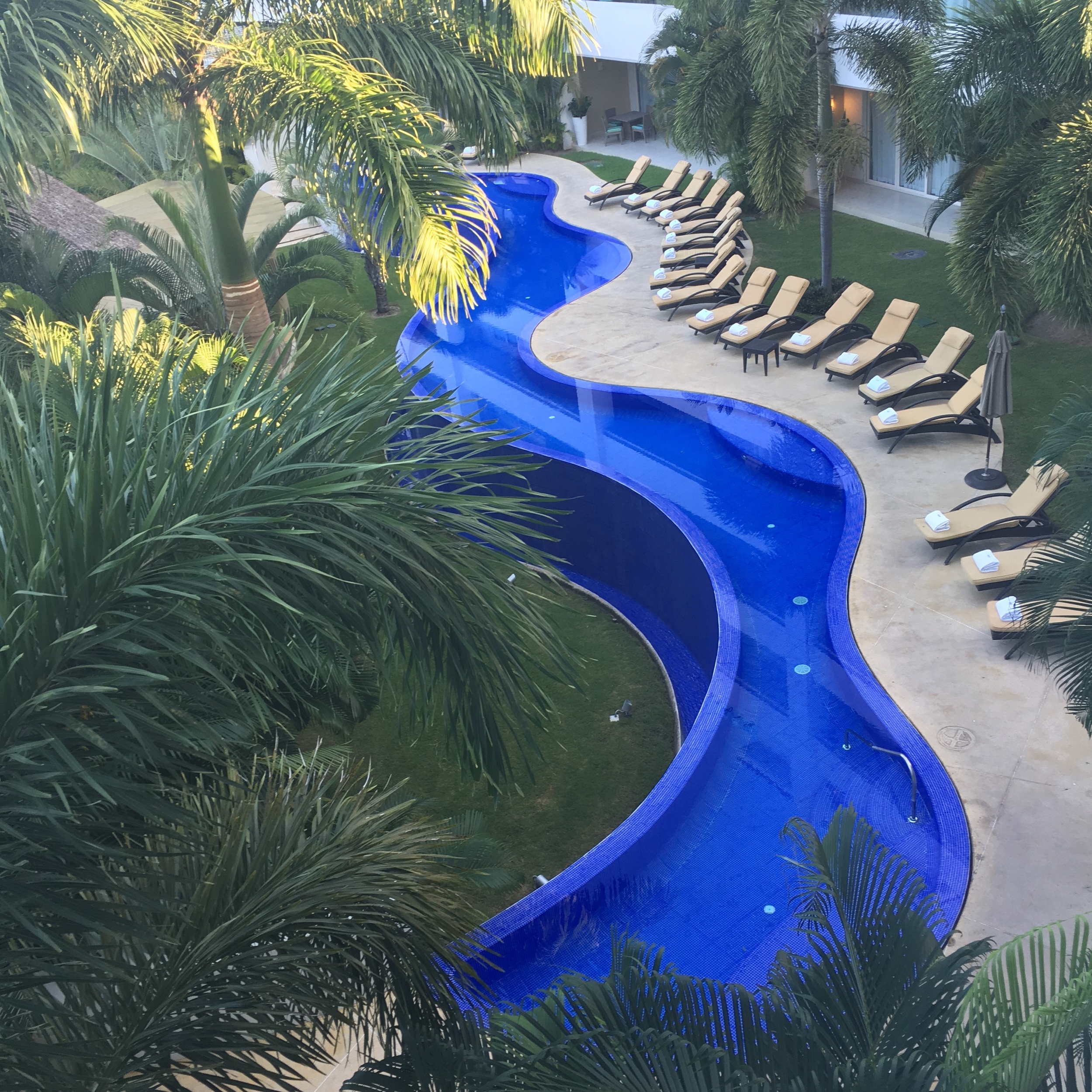 Infinity pool at the residences