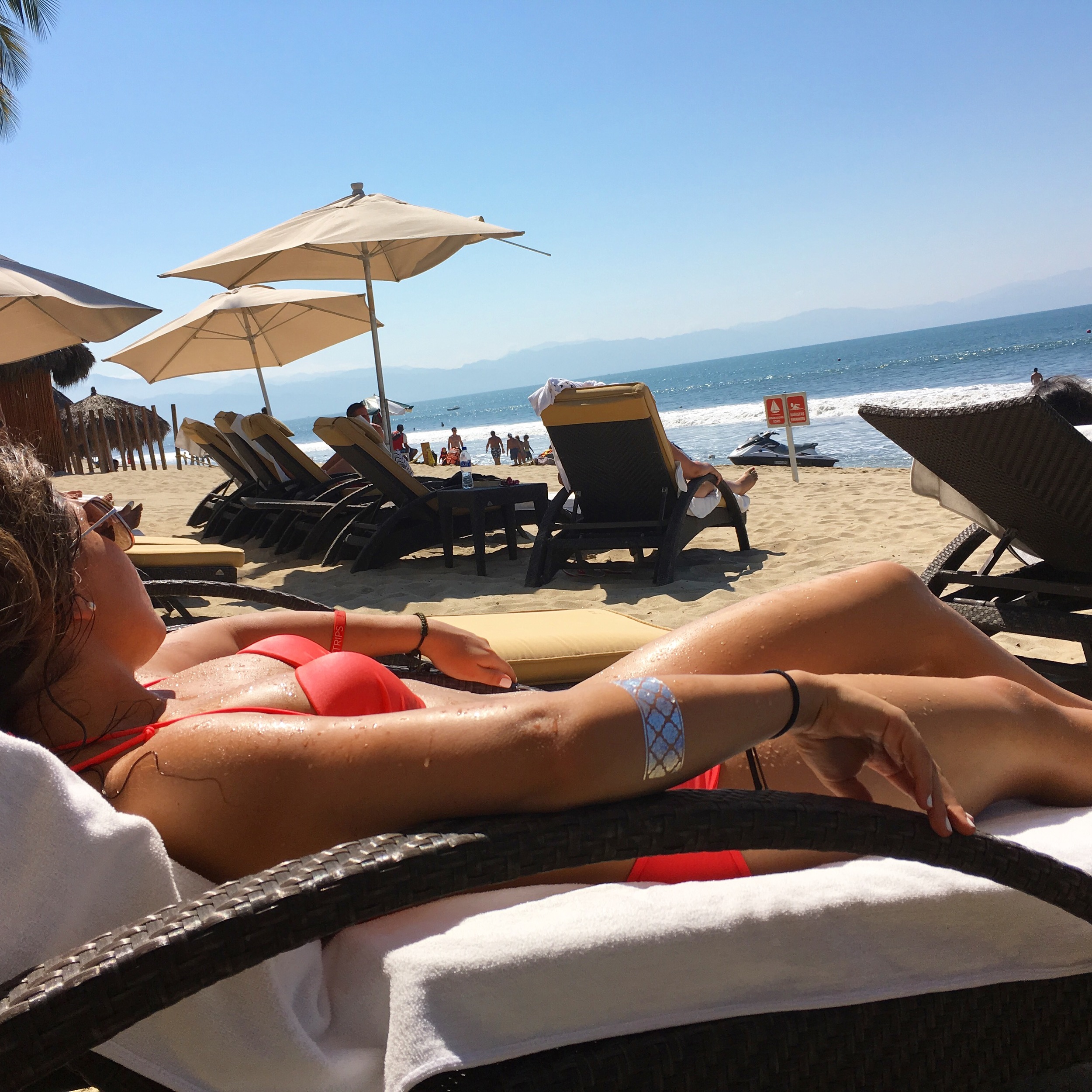 Tequila, sunshine & an ocean breeze = Happy girl!