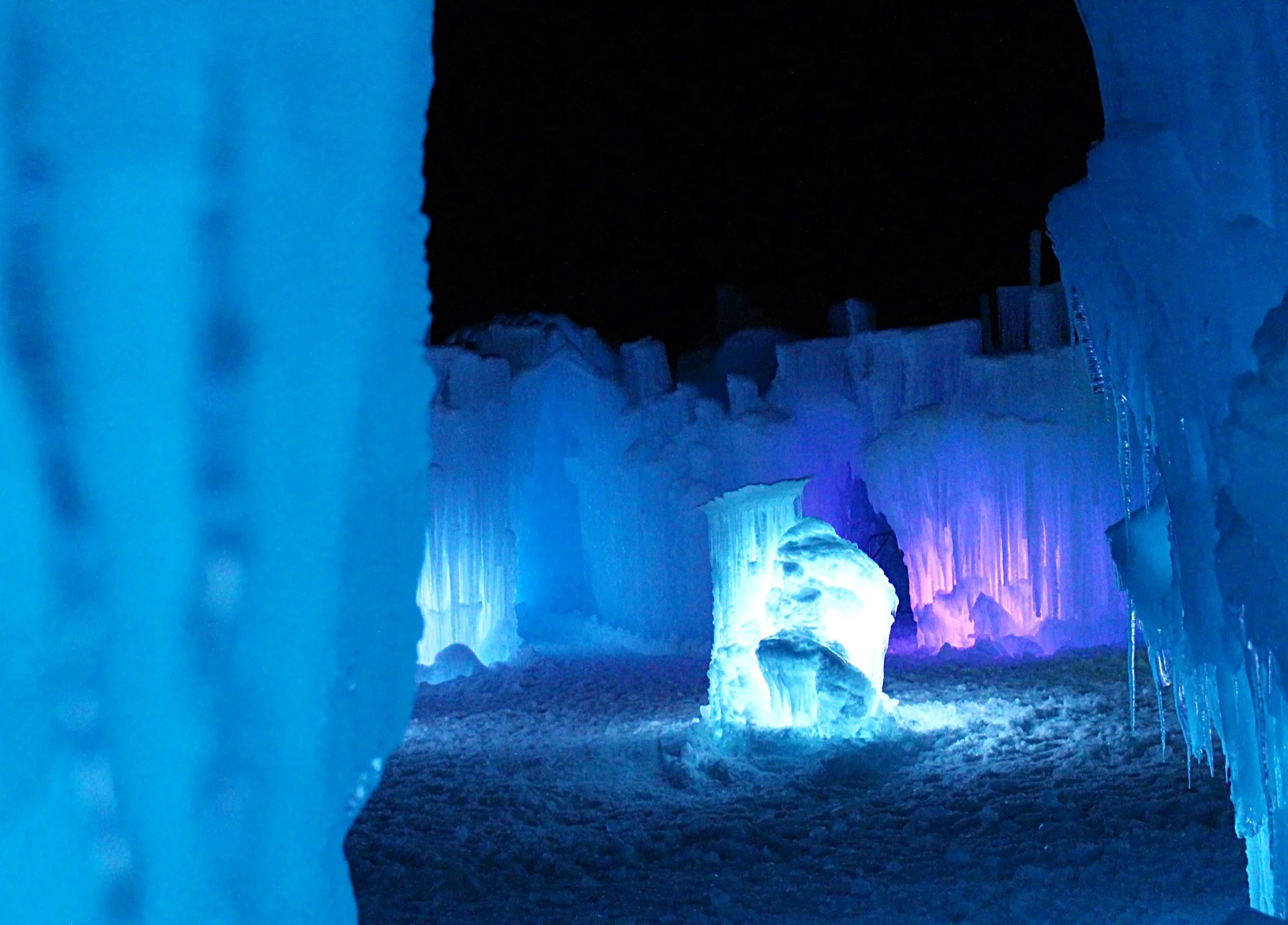 ice-castle-dillon-colorado.jpg