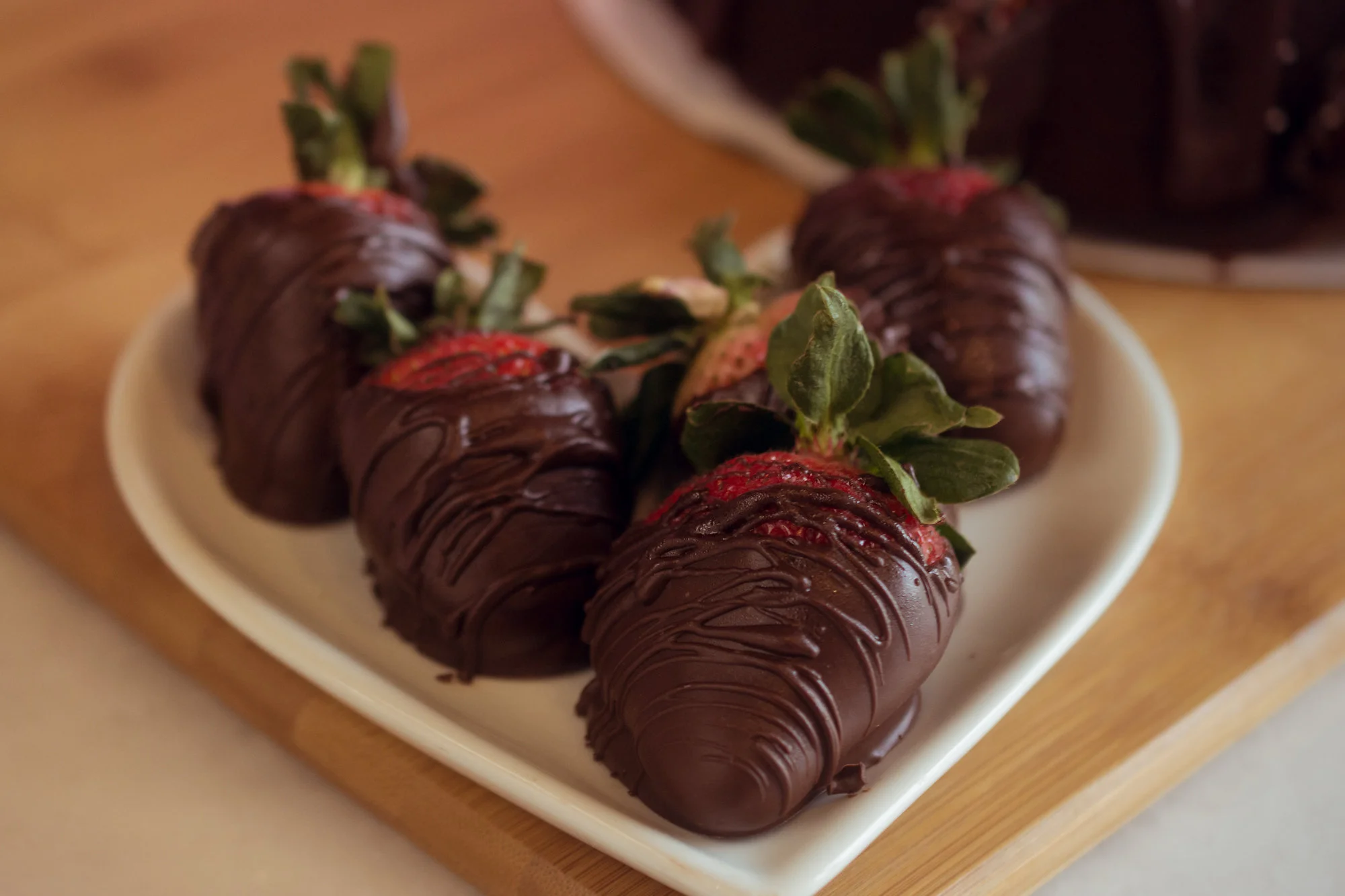 valentines-day-chocolate-covered-strawberries.jpg