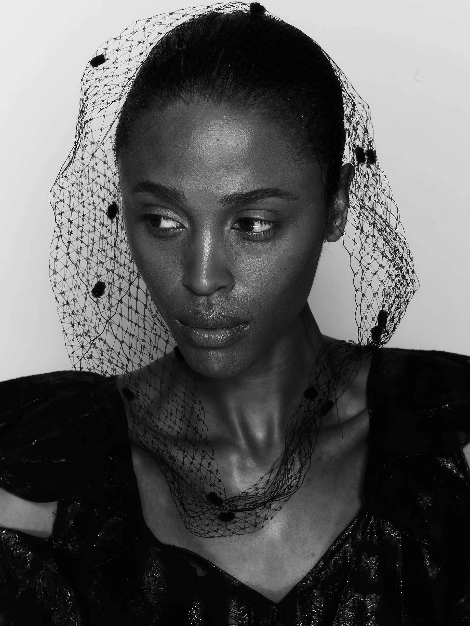 05_CLEAR_ESSENCE_BEAUTY_010 (2).jpg