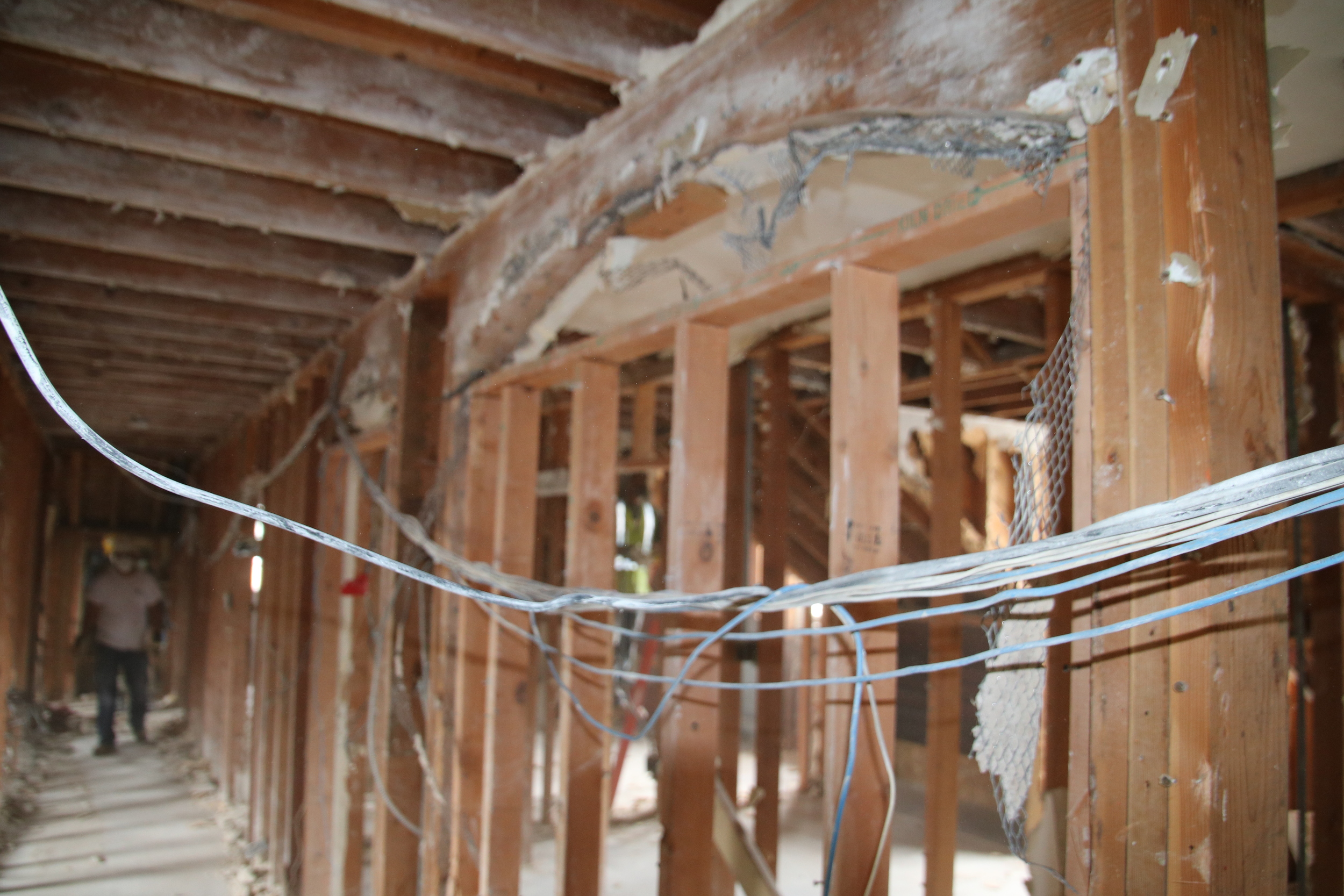 2015-07-20 existing arch framing at 3rd floor stair.JPG