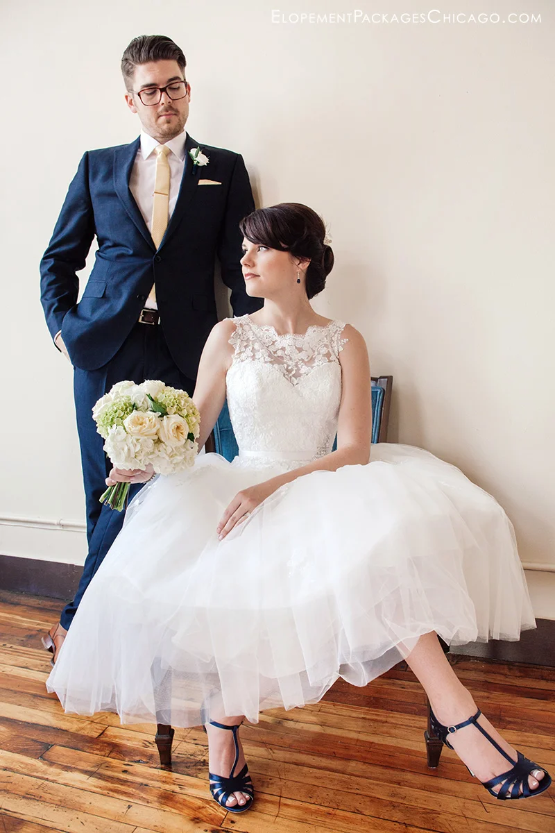 Indoor elopement at Creativo Loft - sr