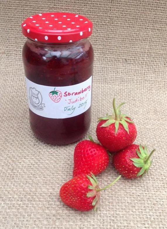 cropped strawb jam.jpg