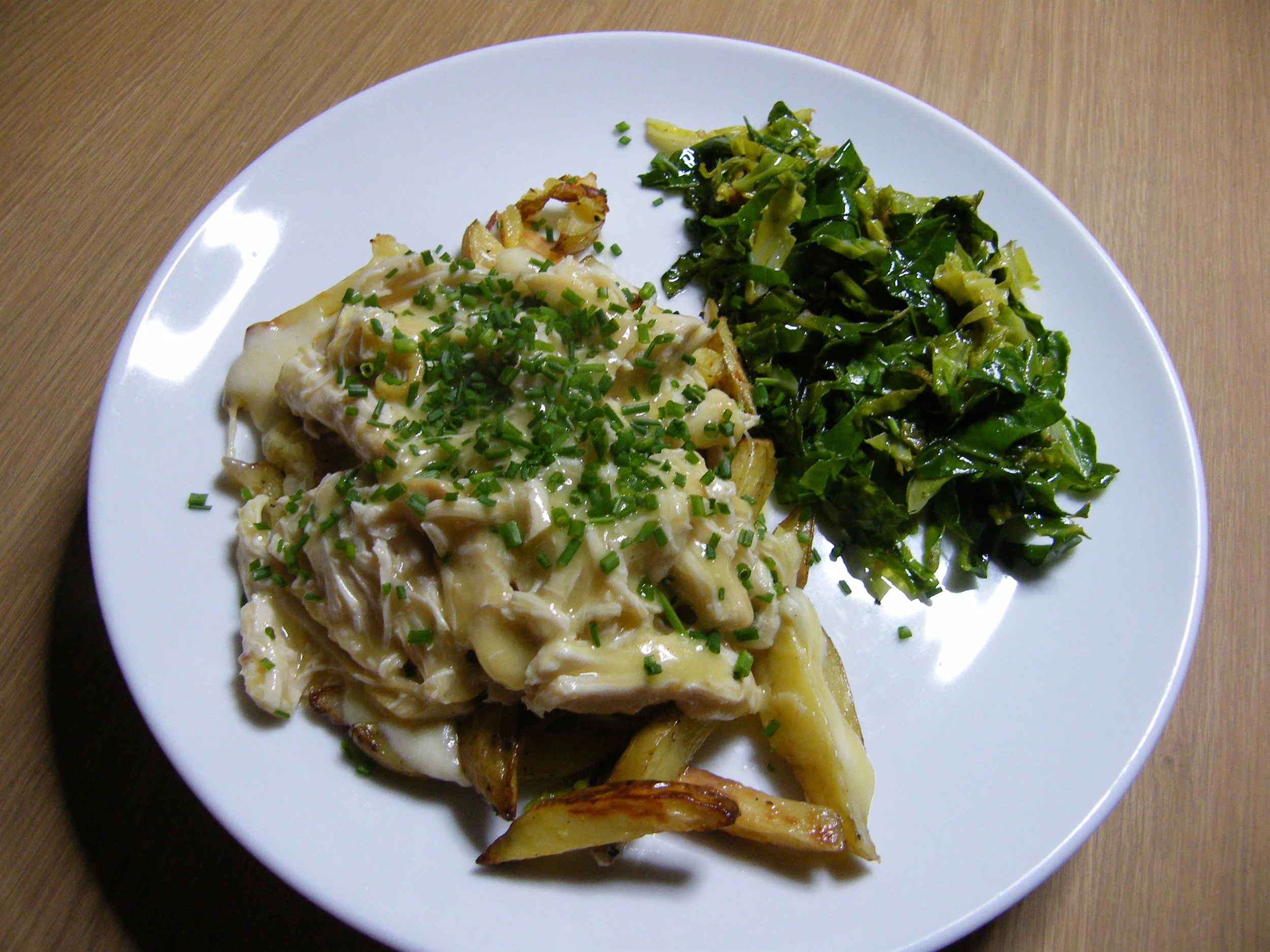 Chicken Poutine and Garlic Butter Greens 03