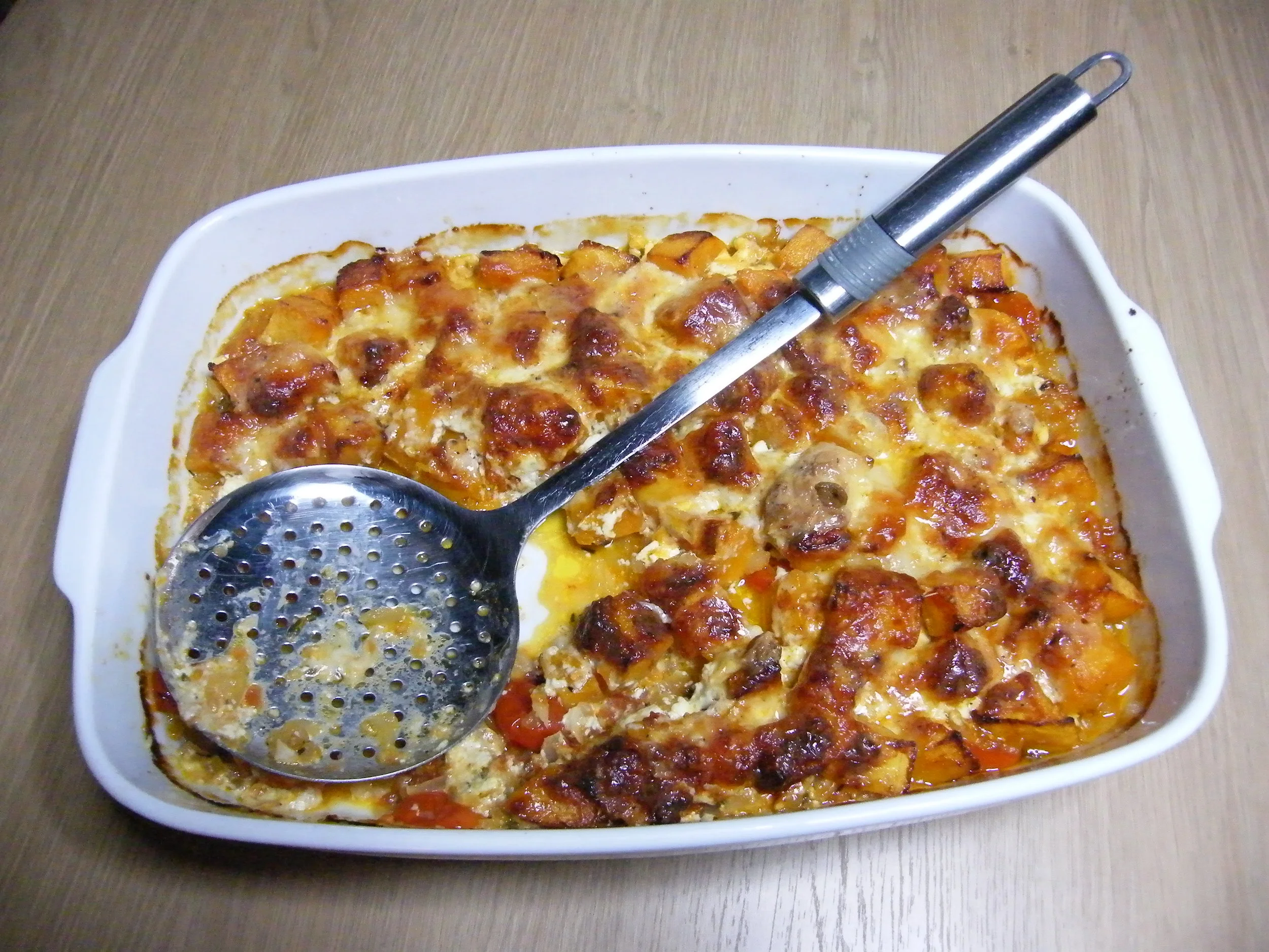 Squash, tomato, onion & gruyere gratin