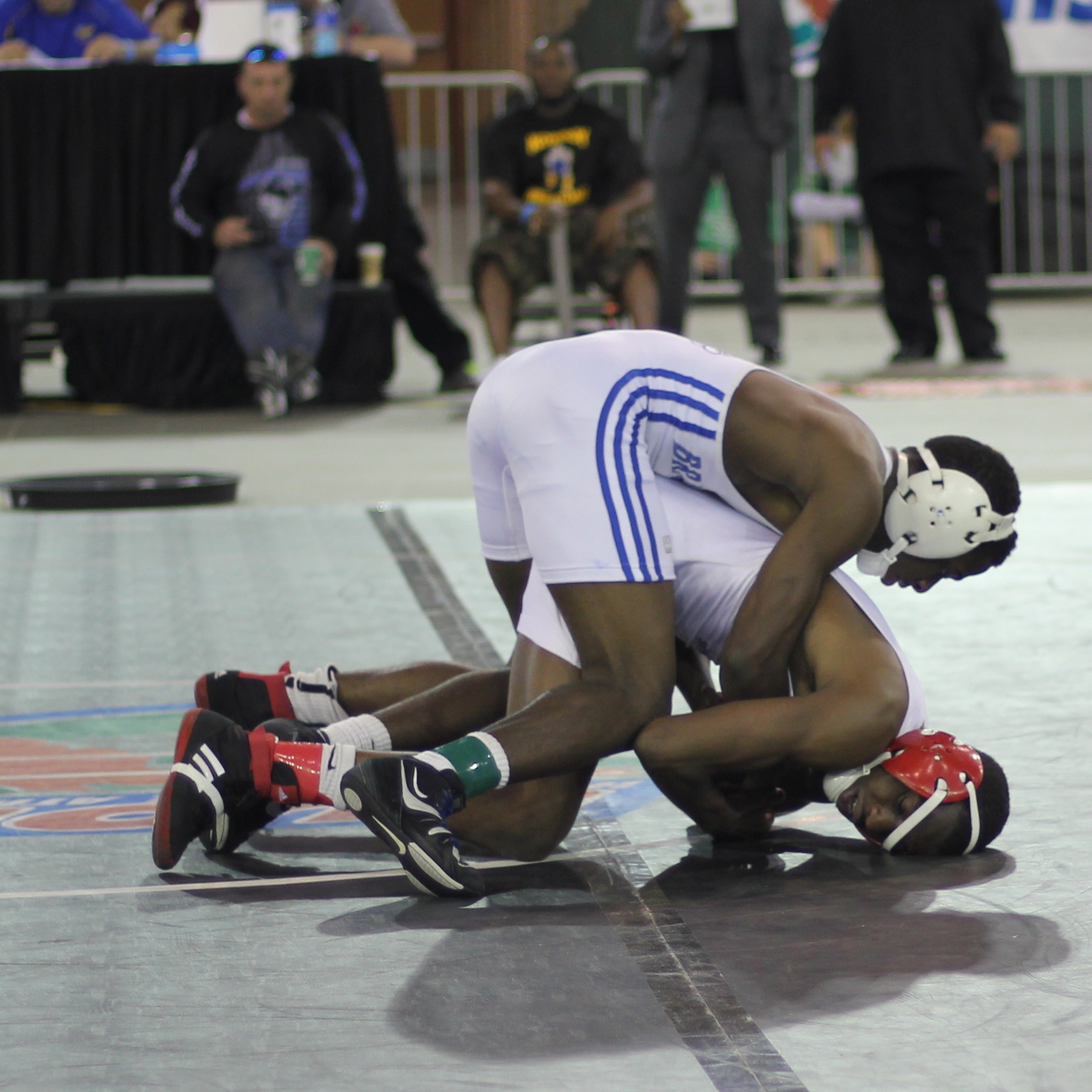 Victor downed McCray 9-3 to win the 2015 106 title