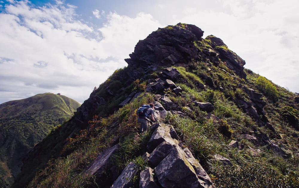 Stegosaurus Ridge (劍龍稜) — Josh Ellis Photography