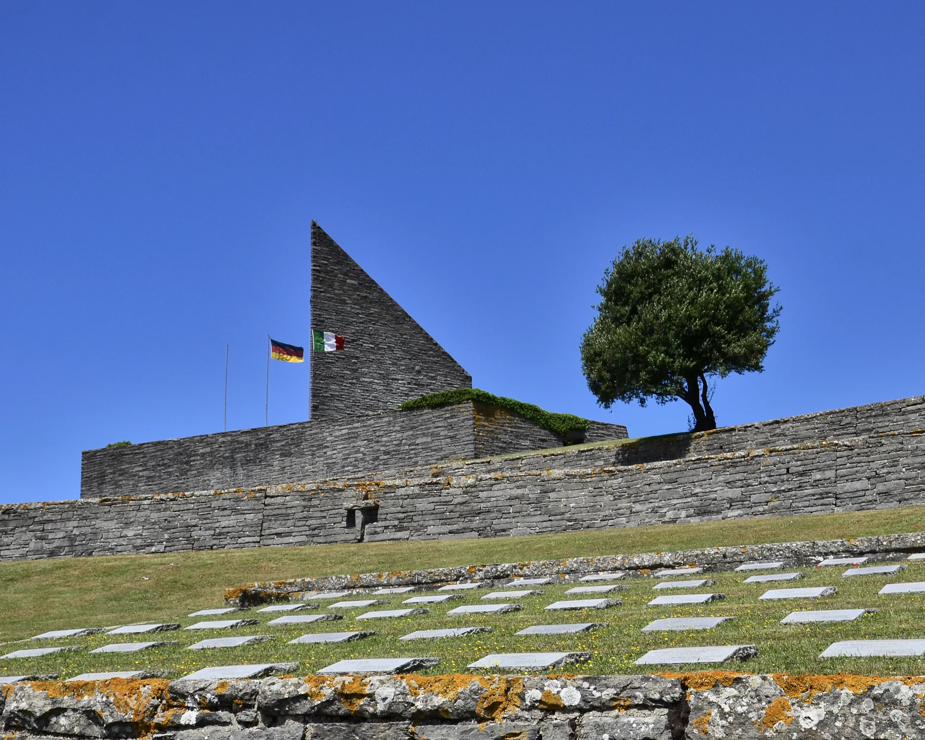 Cimitero Militare Germanico II Guerra Mondiale - Passo della Futa - Toscana