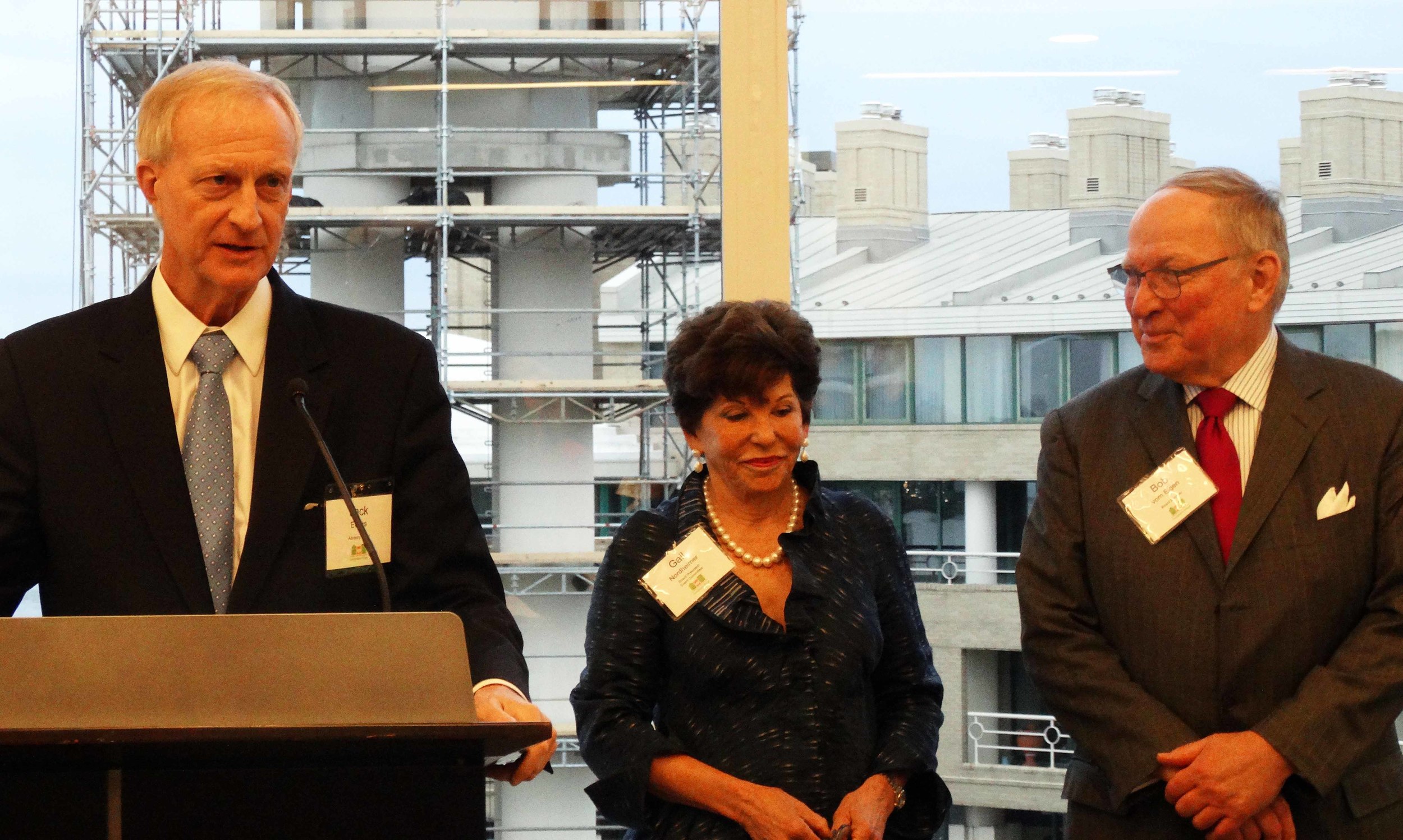 DC Councilmember Jack evans lauds honoree bob vom eigen's many achievements.