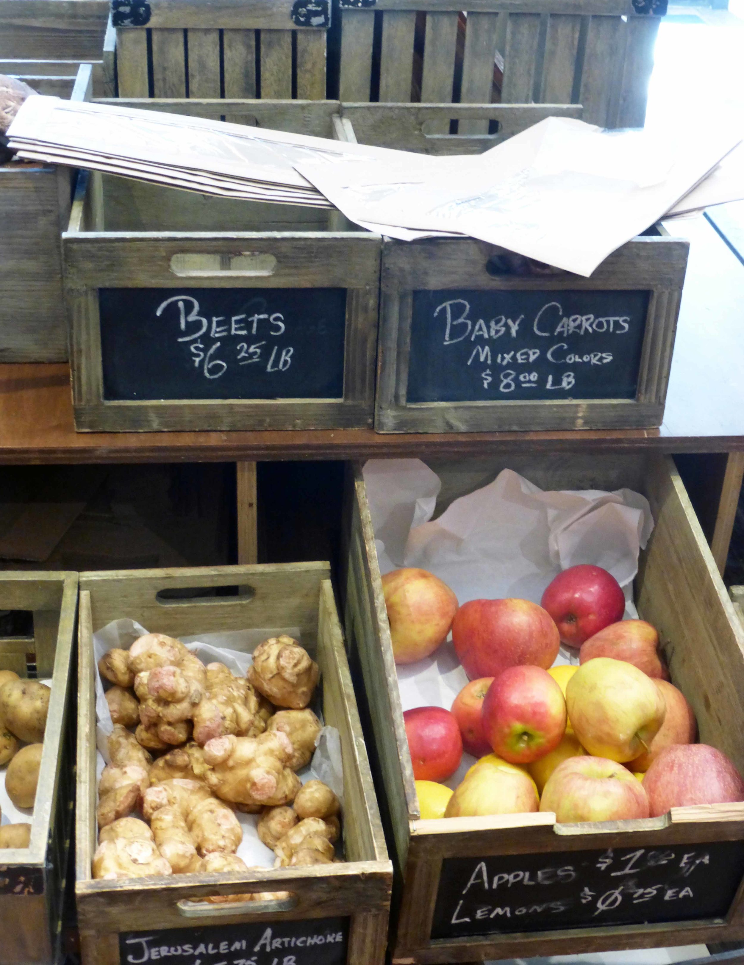 2017.03-Via-Umbria-fruit.jpg