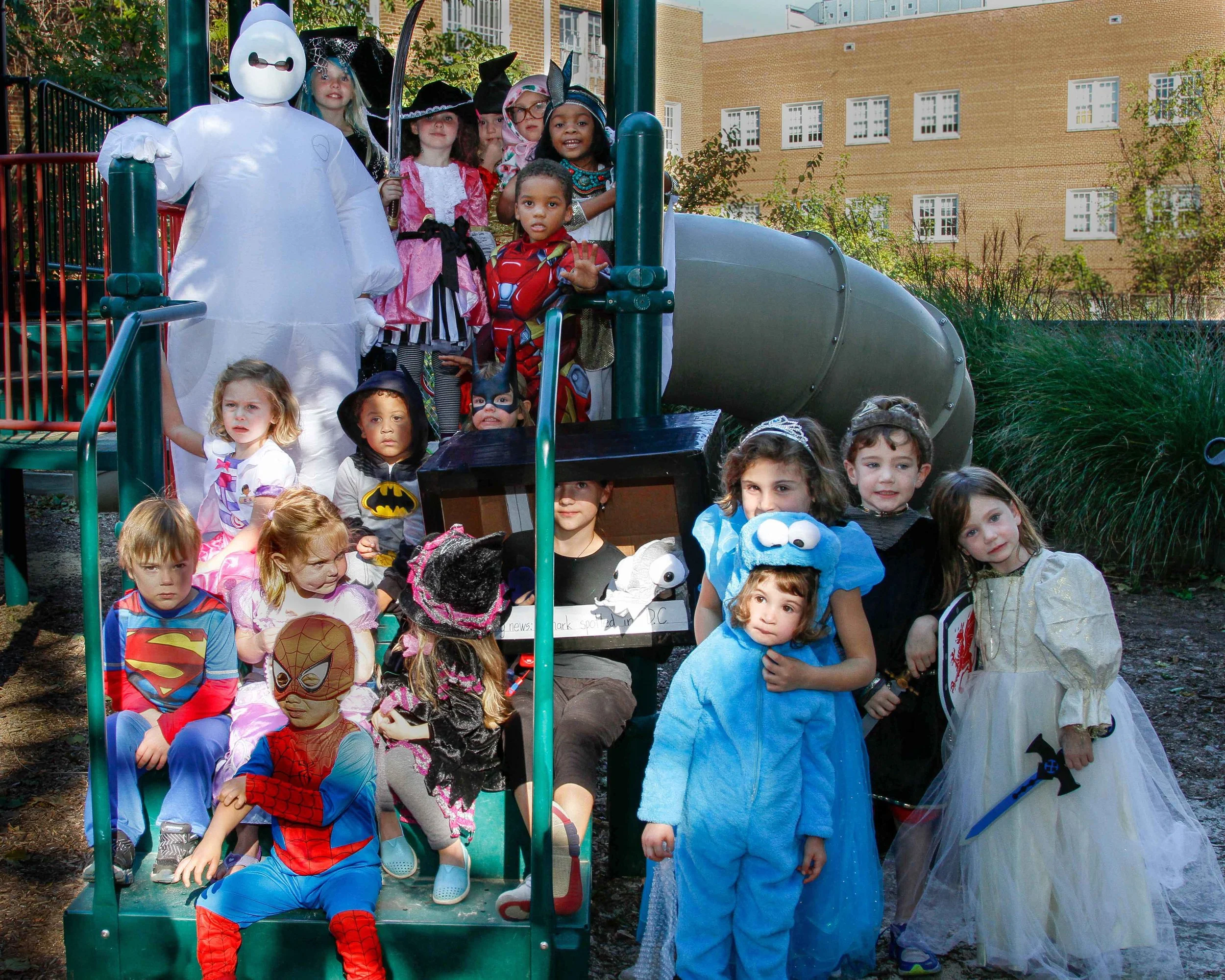 2016-Halloween-23_SMALL.jpg