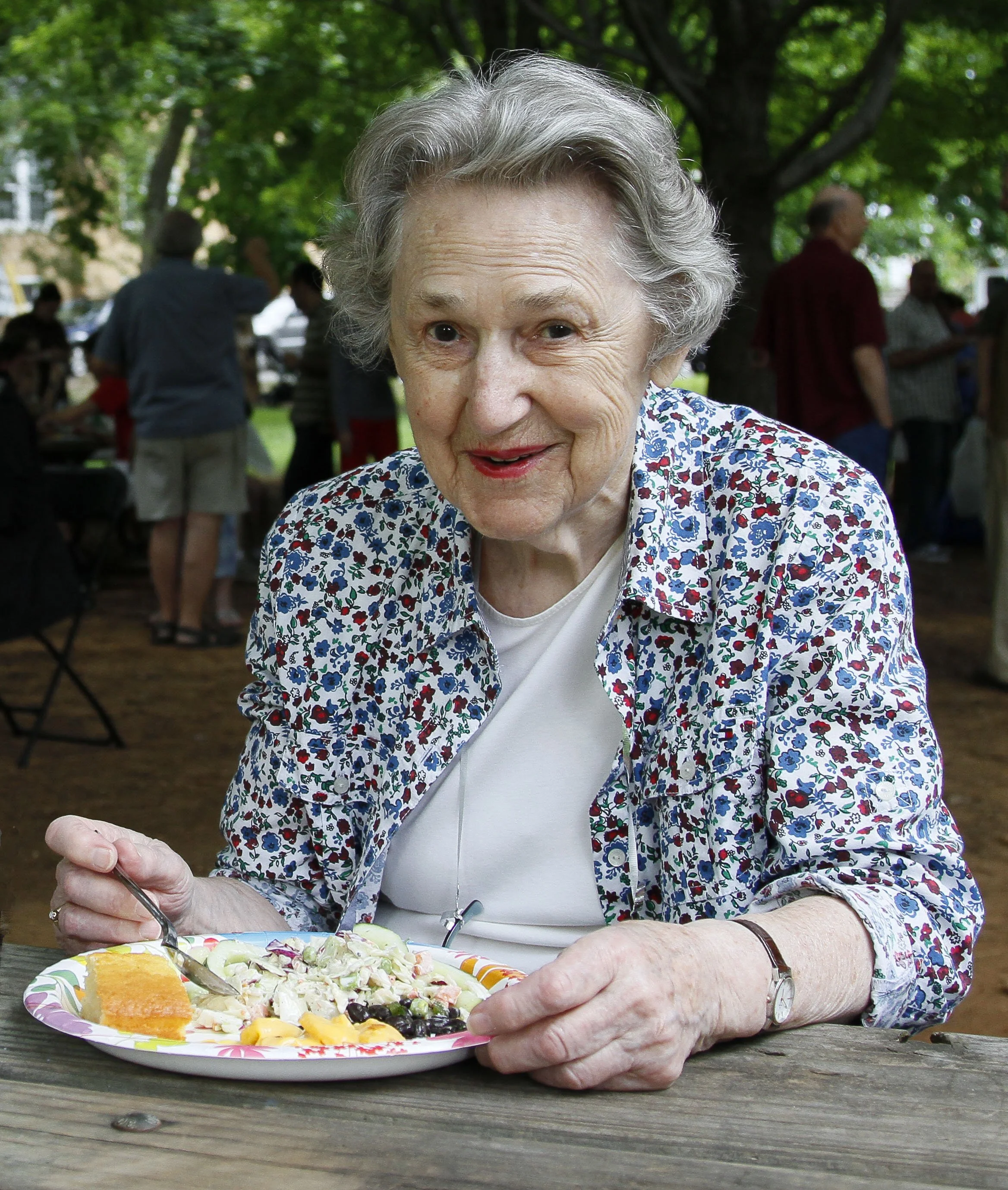 Sara Revis (1922–2021)