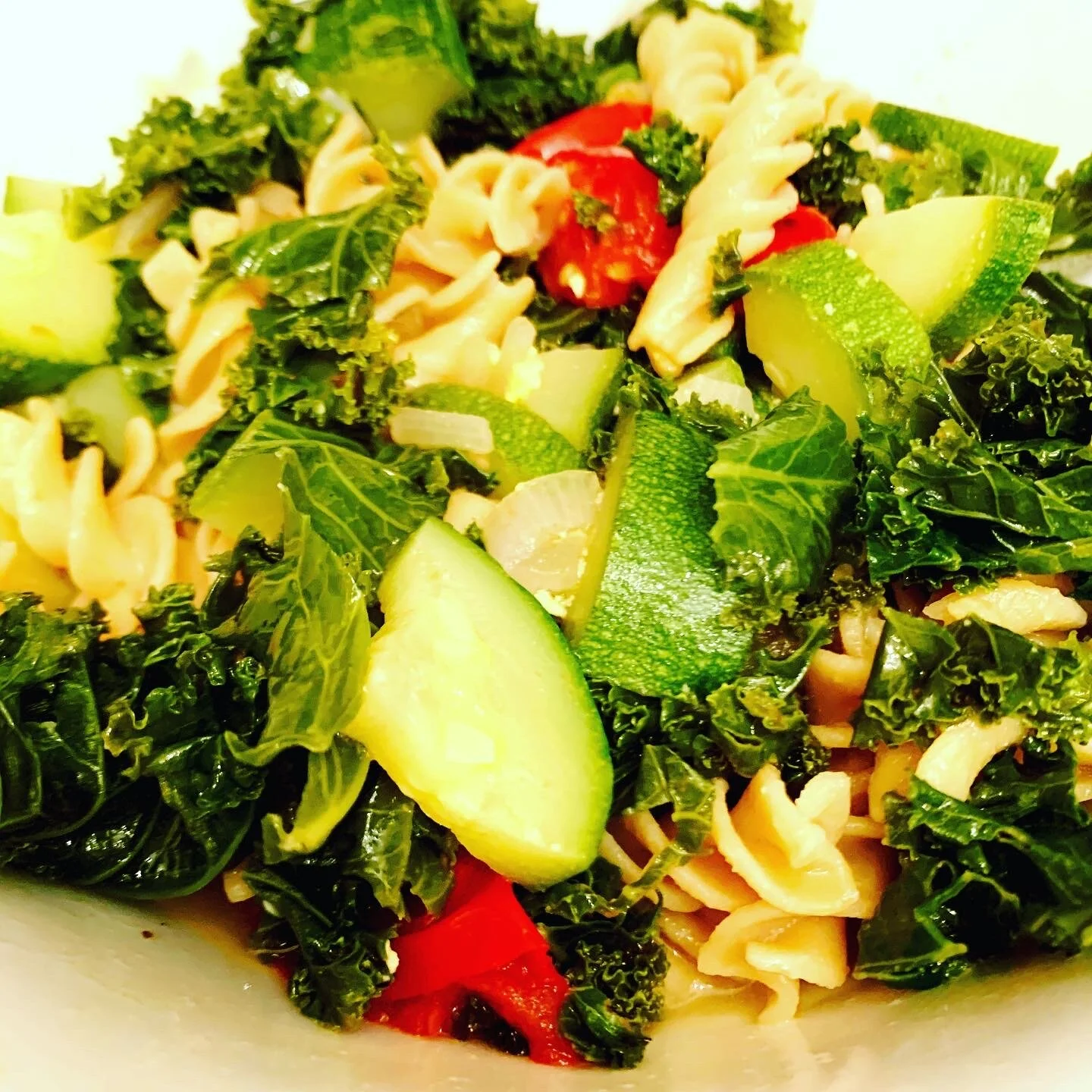 How Many Calories to Eat to Lose Weight? [Dietitian-Approved] (click title to link to article)