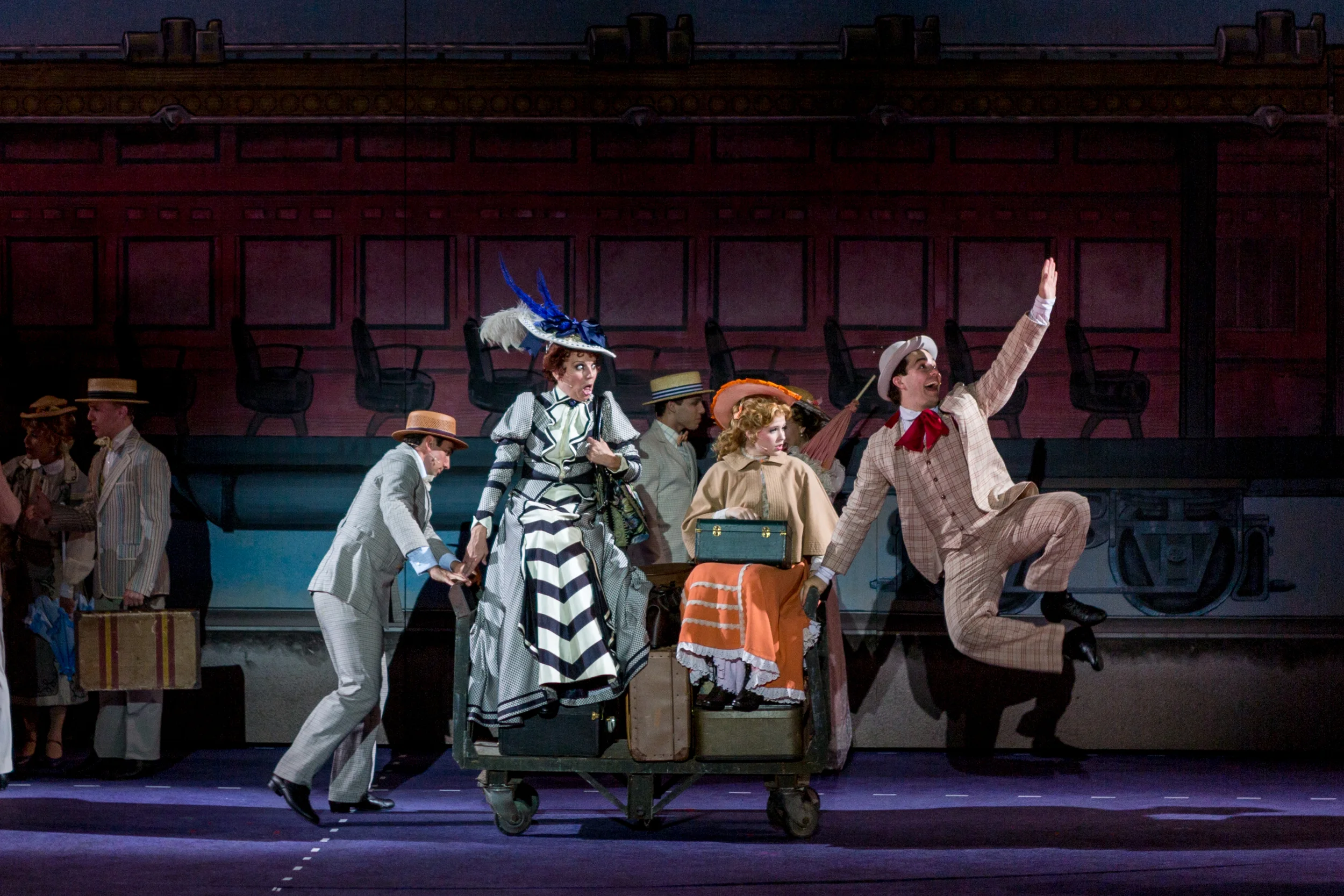 Hello_Dolly_05.jpg