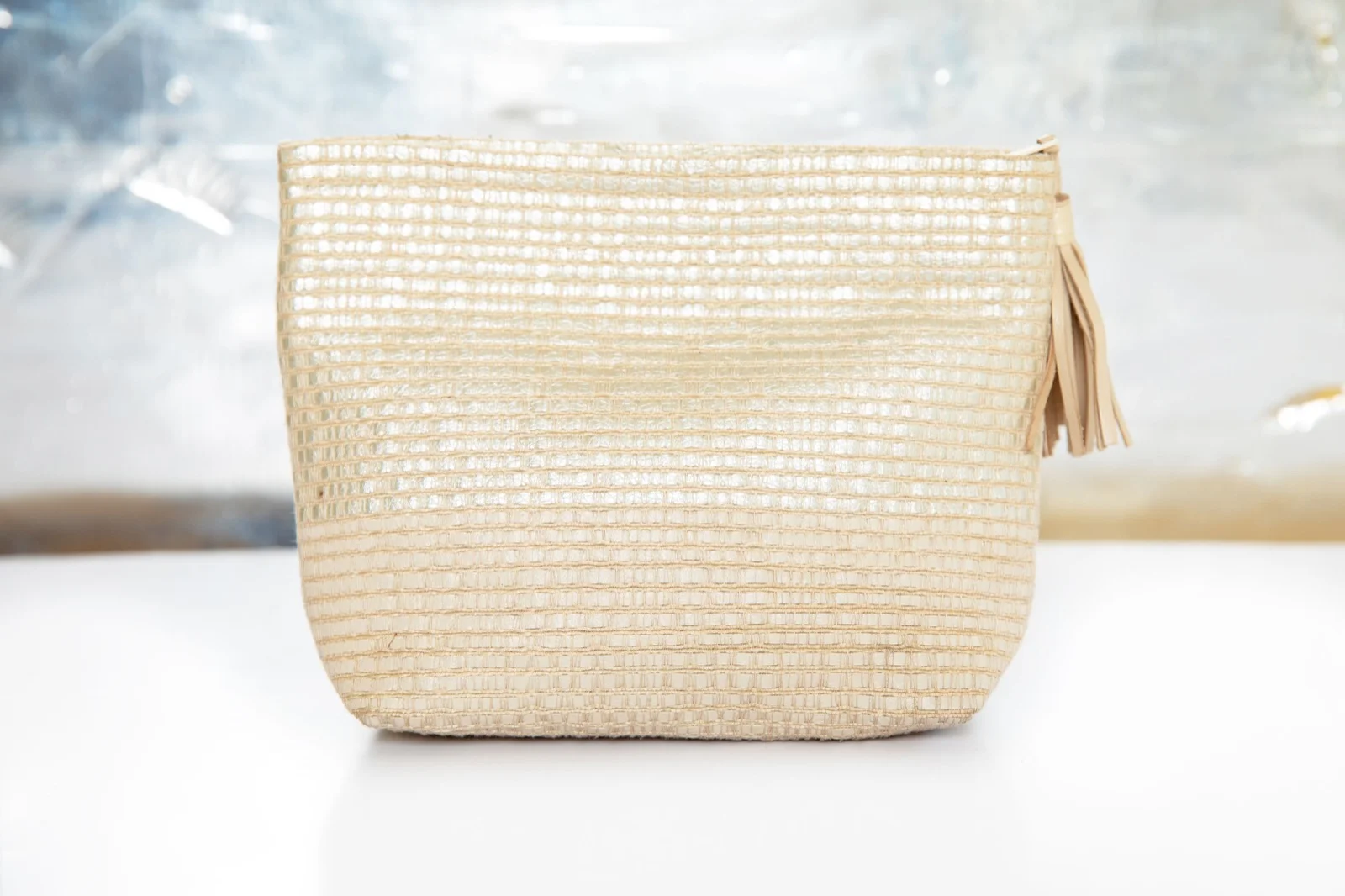 Beige / White