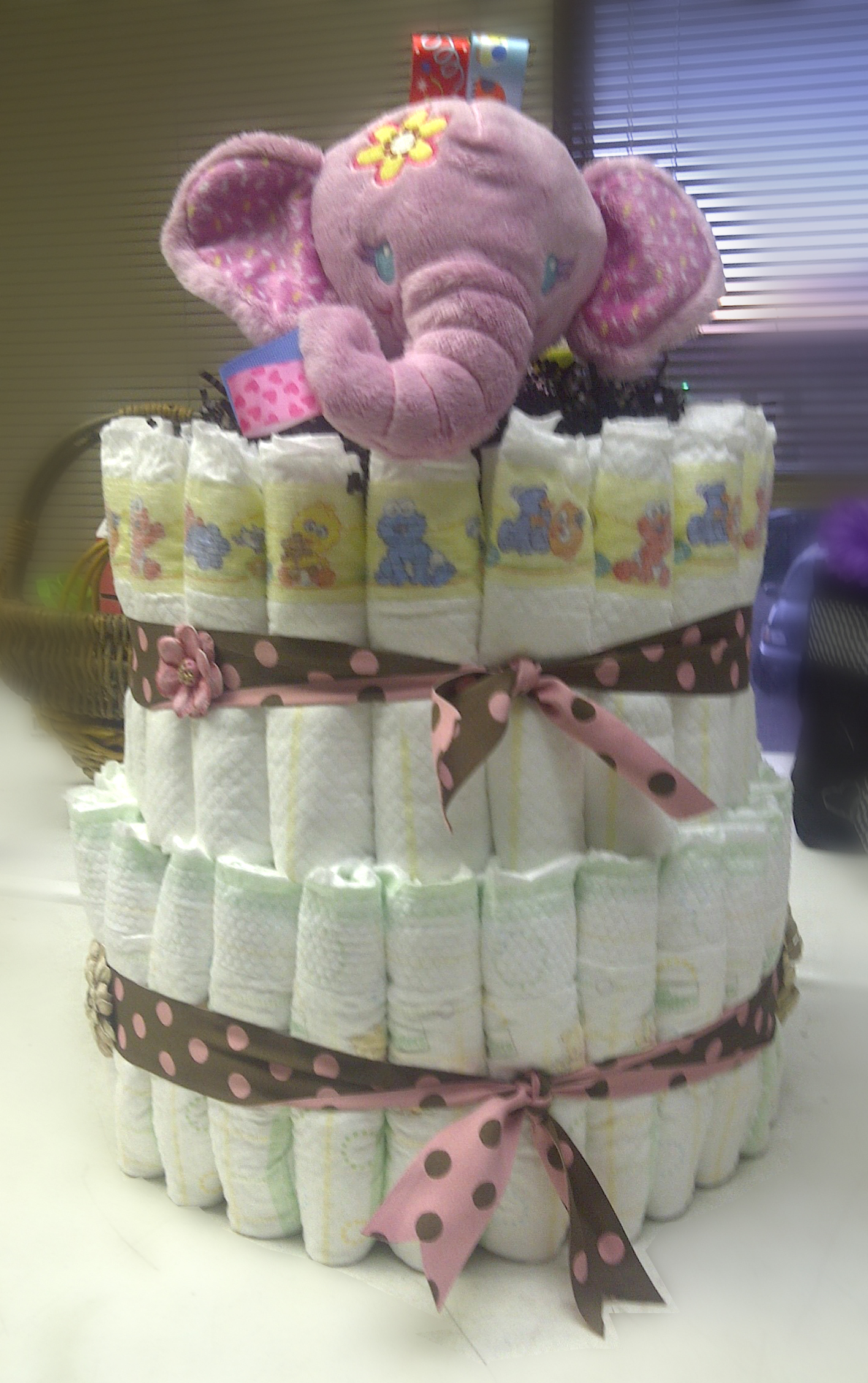 baby-cake-gift-basket