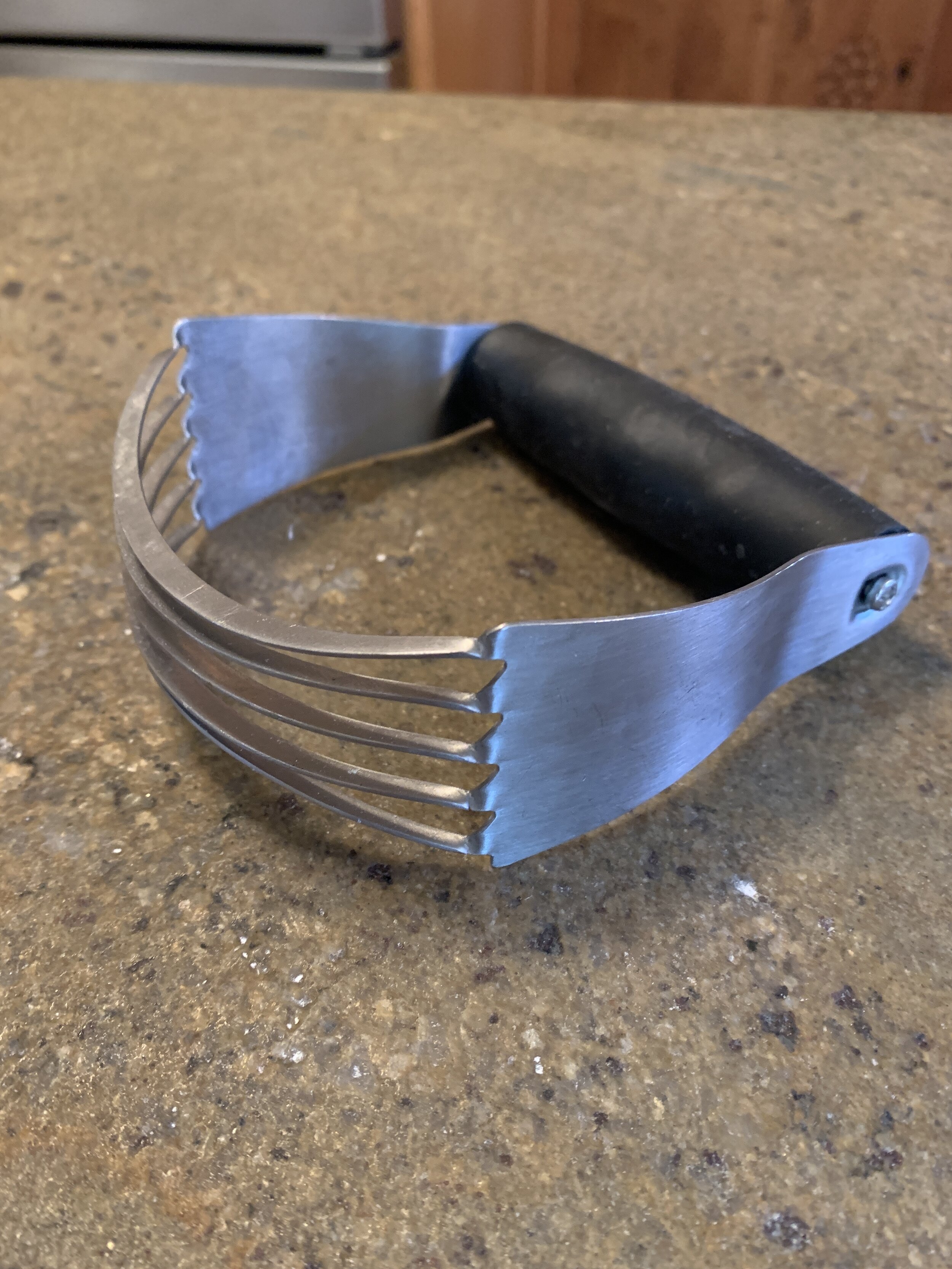 Image Dough Cutter Gadget.JPG