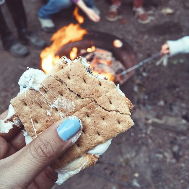 The fire pit &amp; mild evenings have been keeping us SANE! What&rsquo;s your favorite fireside treat? I&rsquo;m hoping to try something different if you have any suggestions - or - a special way your family does s&rsquo;mores? Share share pretty ple