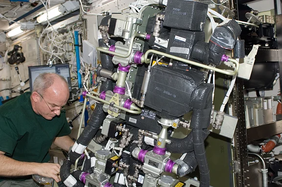 CDRA, with Jeff Williams for scale