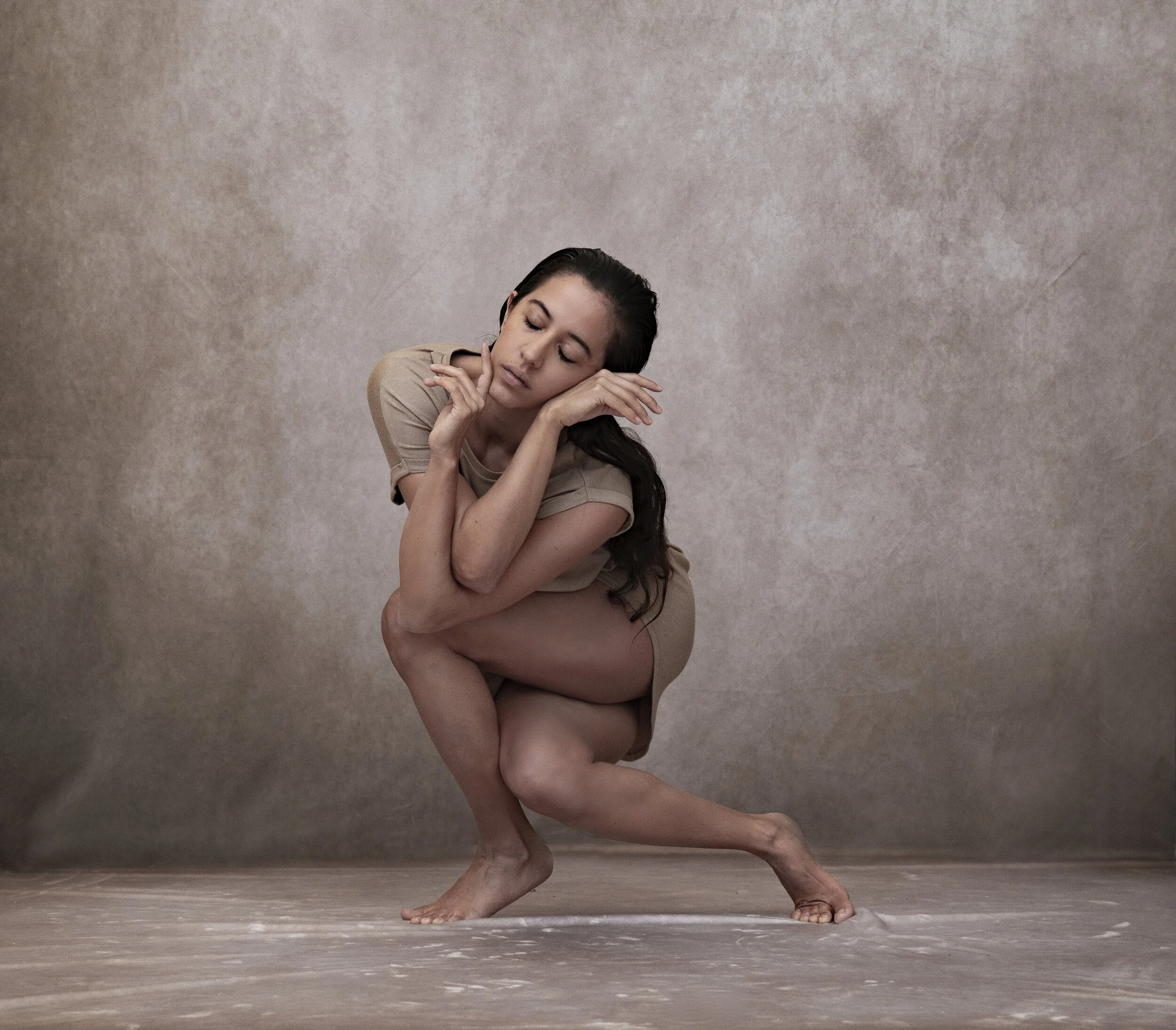  Portraiture by LeVue, Visit our website at www.levuestudios.com 