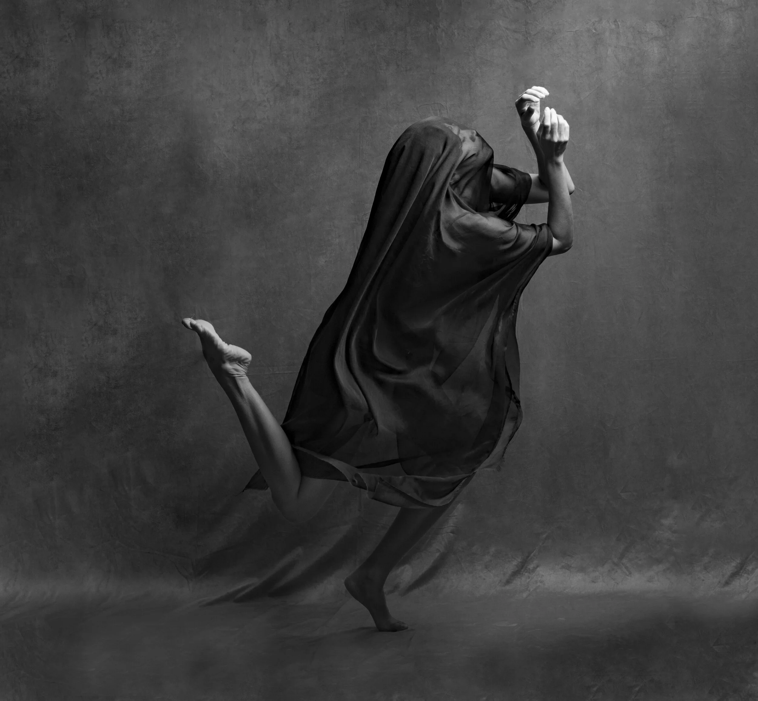  Portraiture by LeVue, Visit our website at www.levuestudios.com 