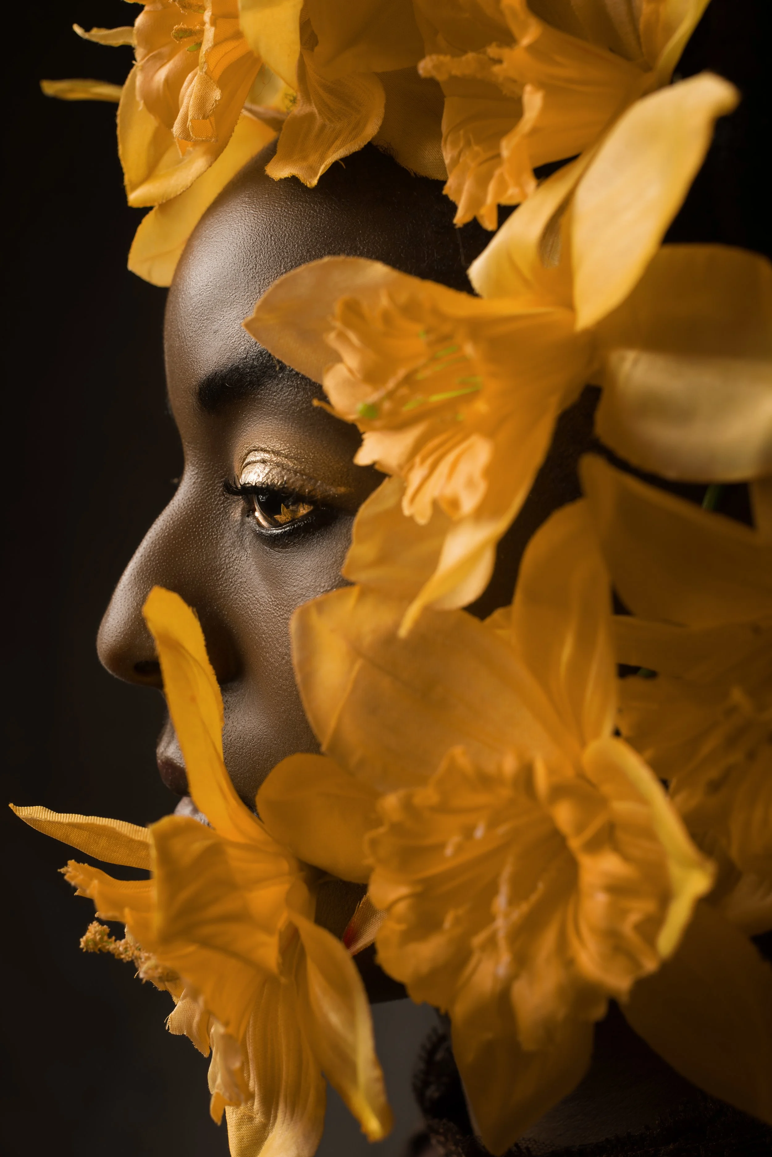  Portraiture by LeVue, Visit our website at www.levuestudios.com 