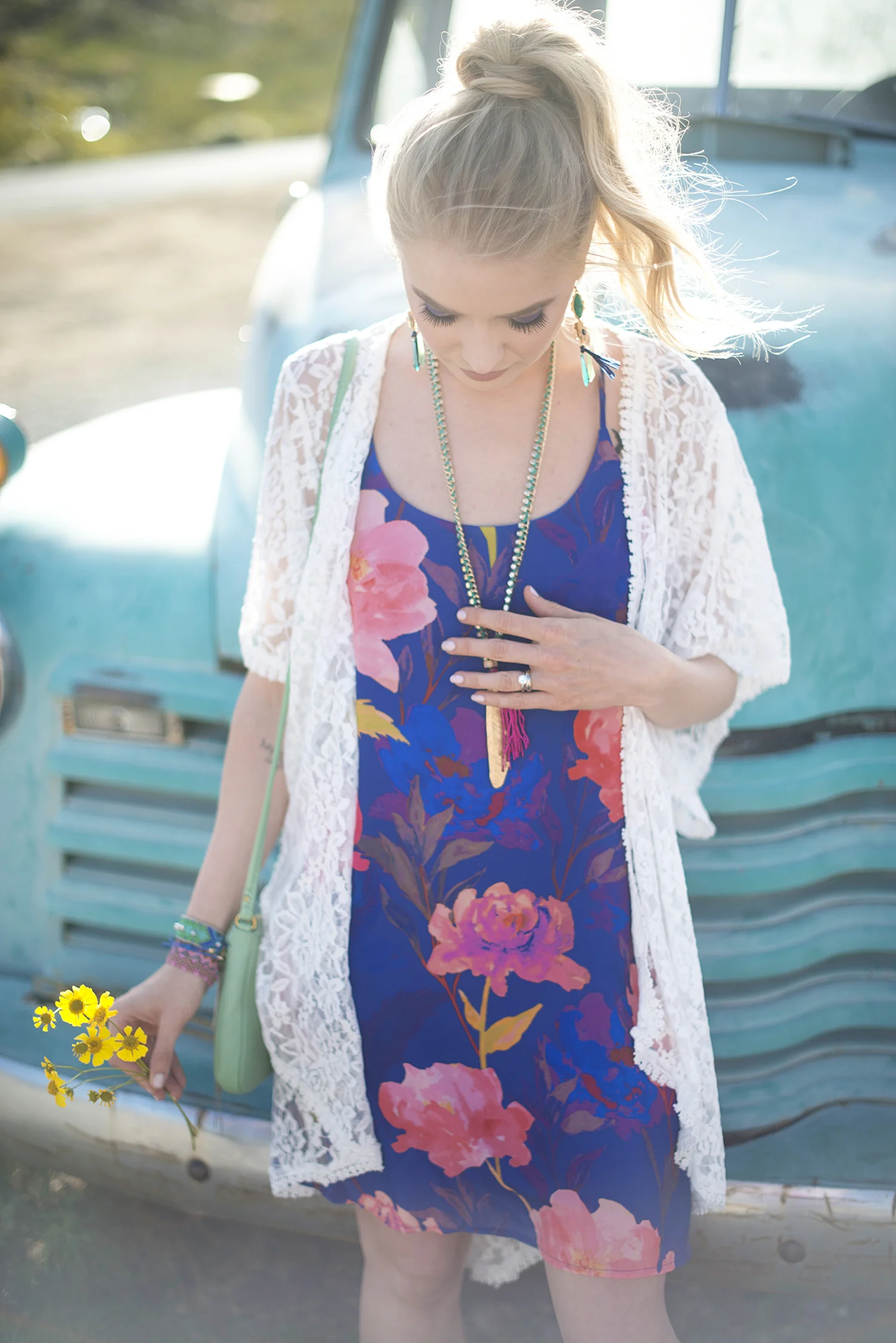 Floral014.jpg