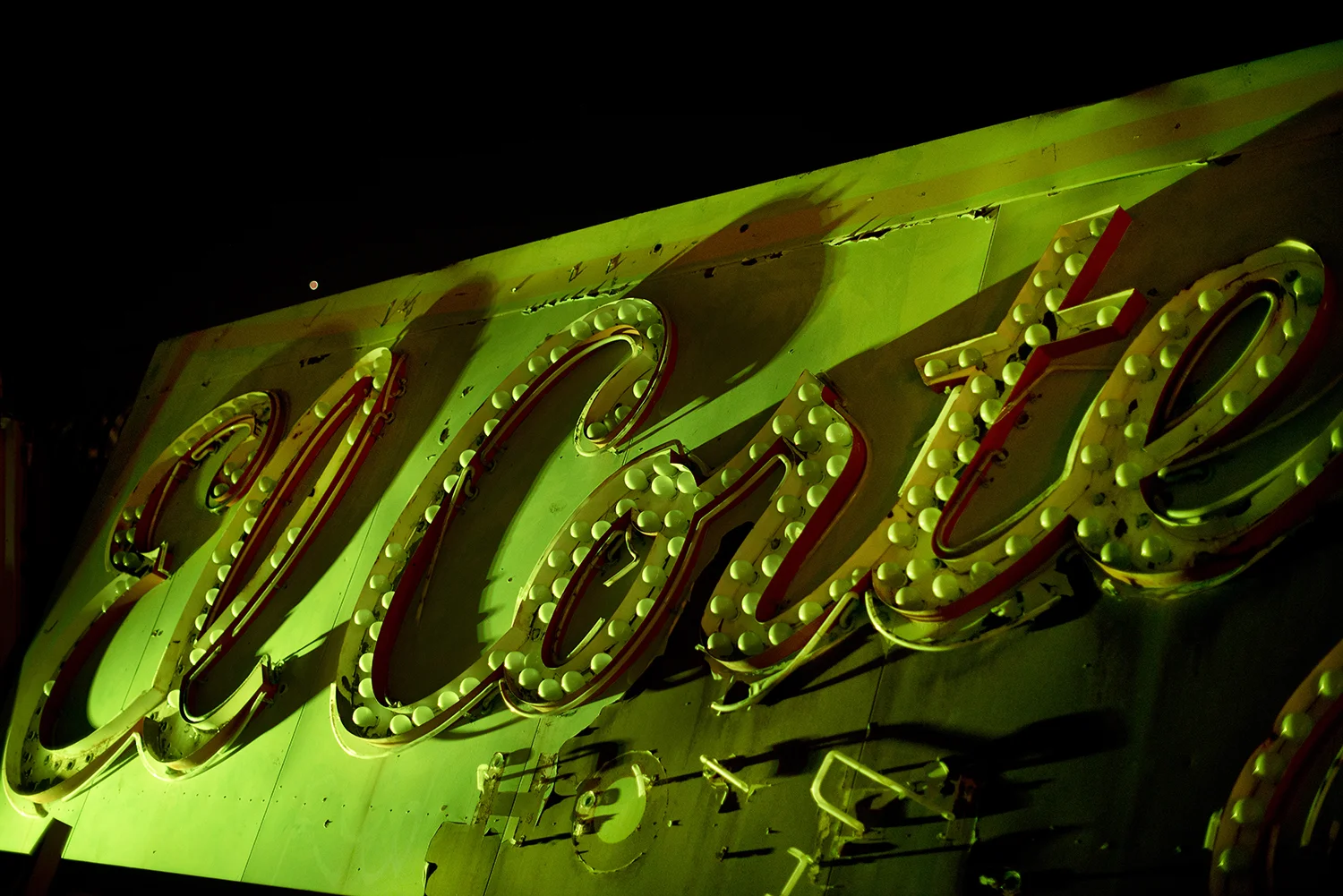 Neon003.jpg