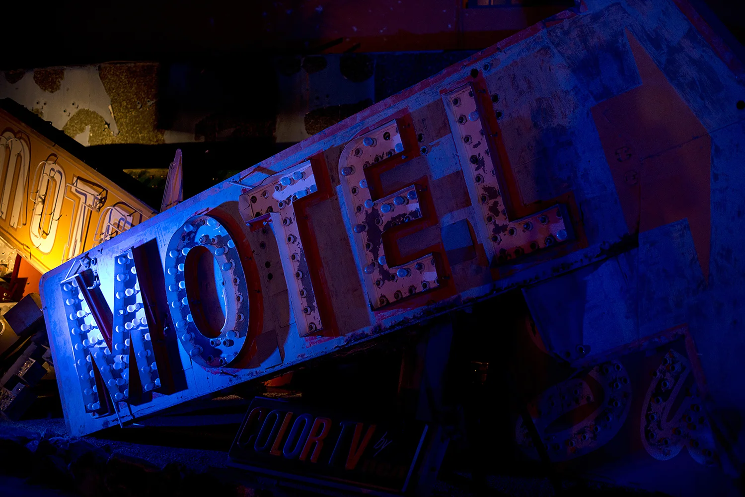 Neon006.jpg