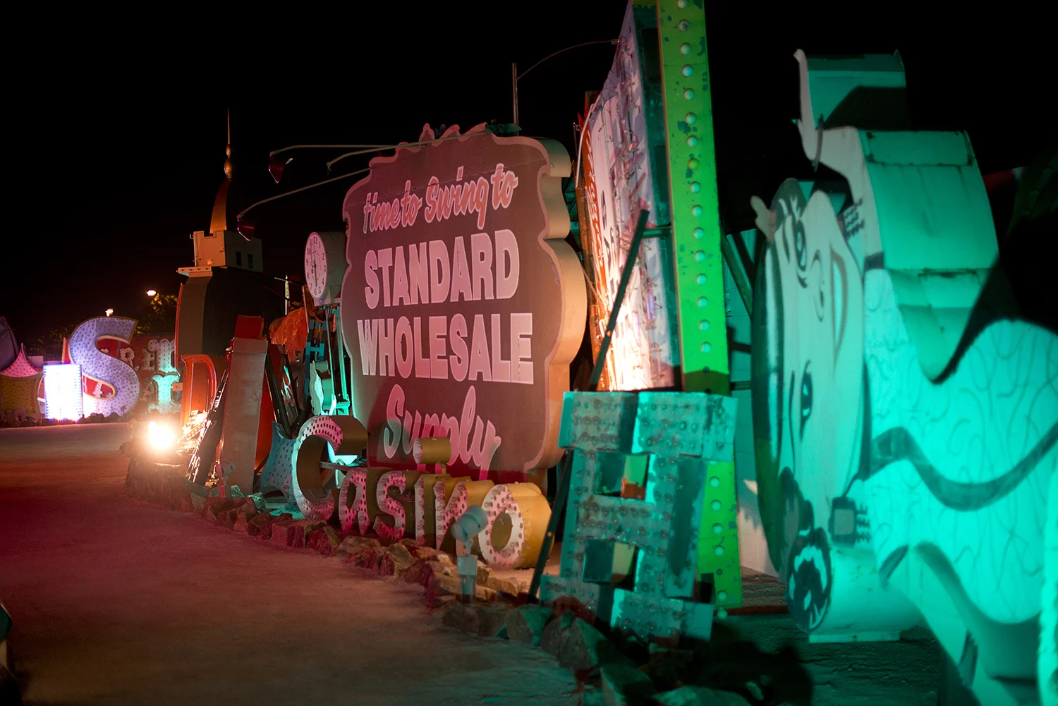 Neon007.jpg