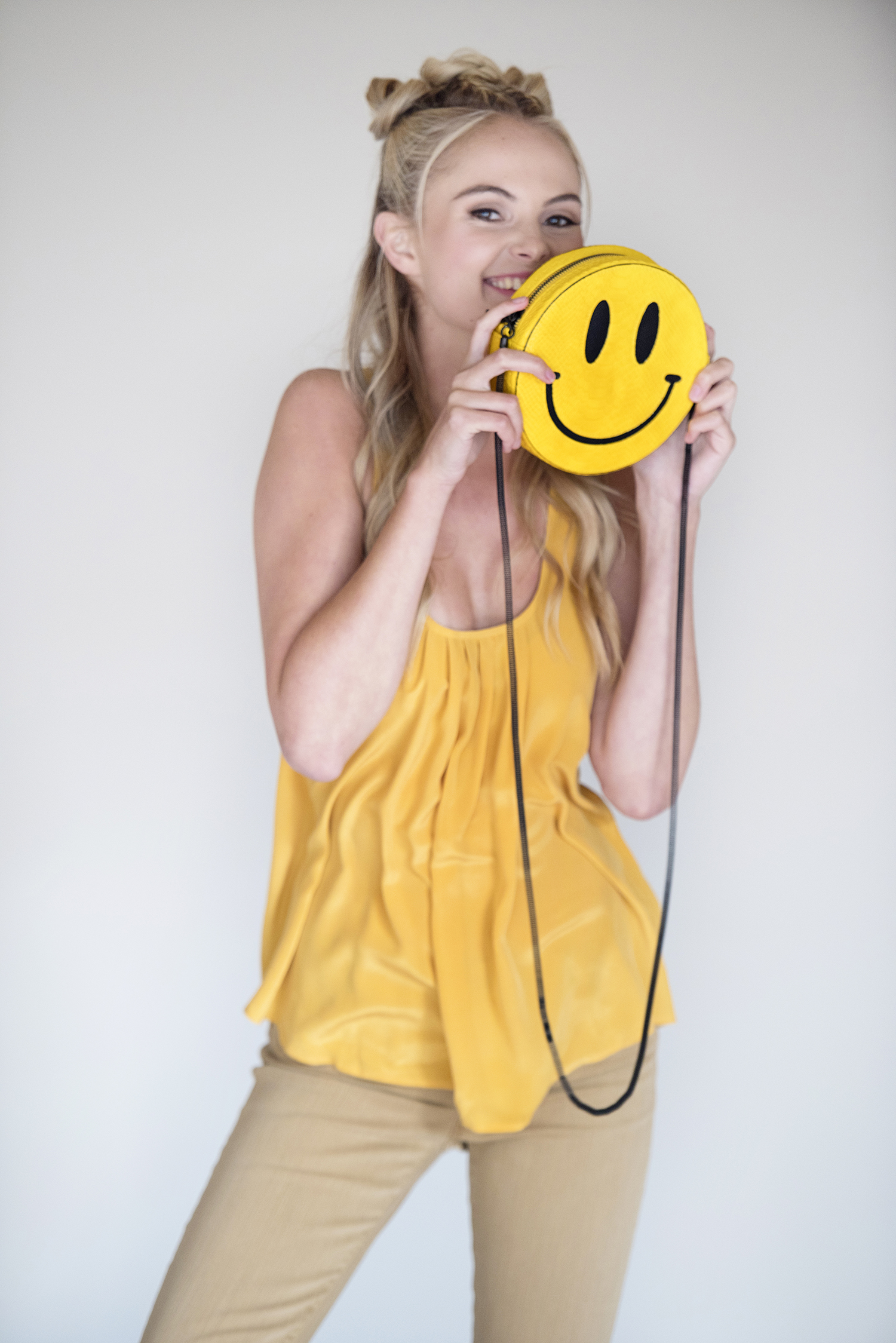 Yellow019.jpg