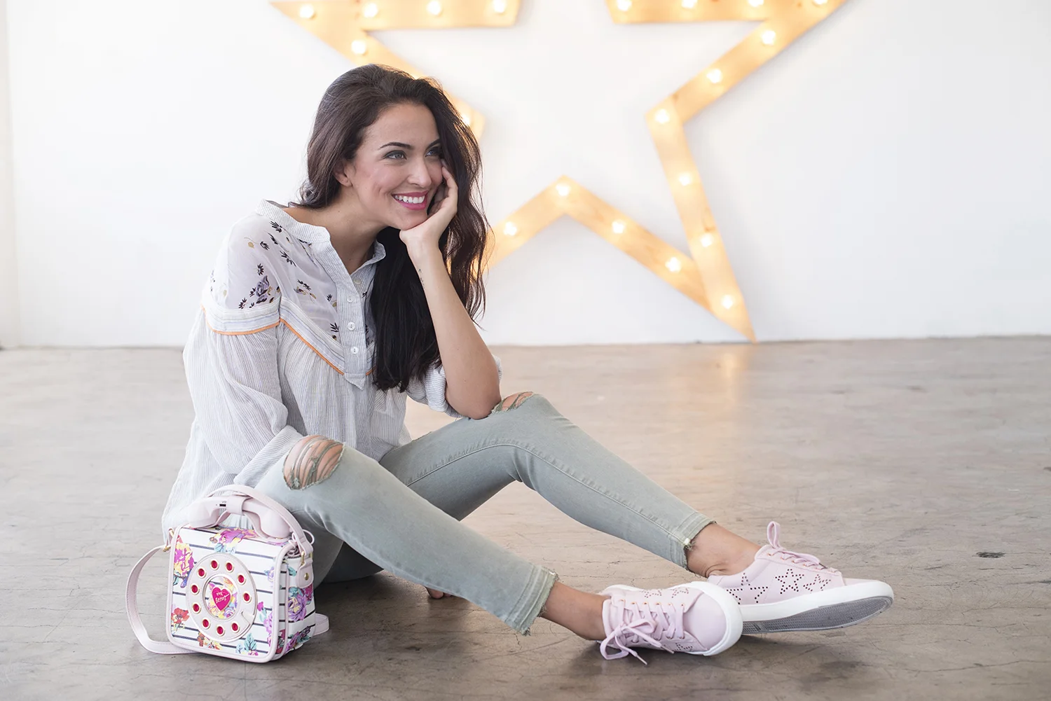 FashionSneakers035.jpg