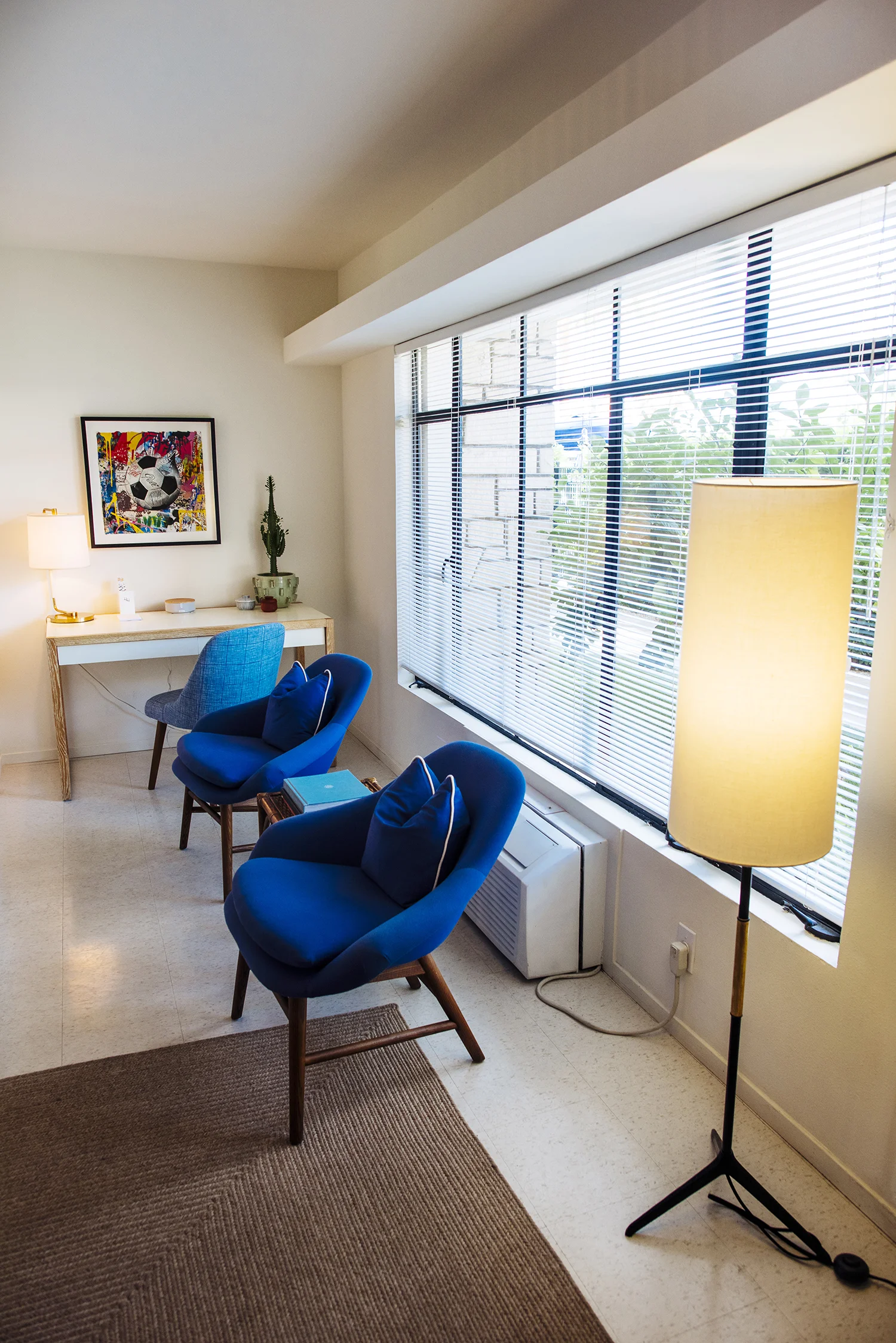 HolidayHouse003.jpg