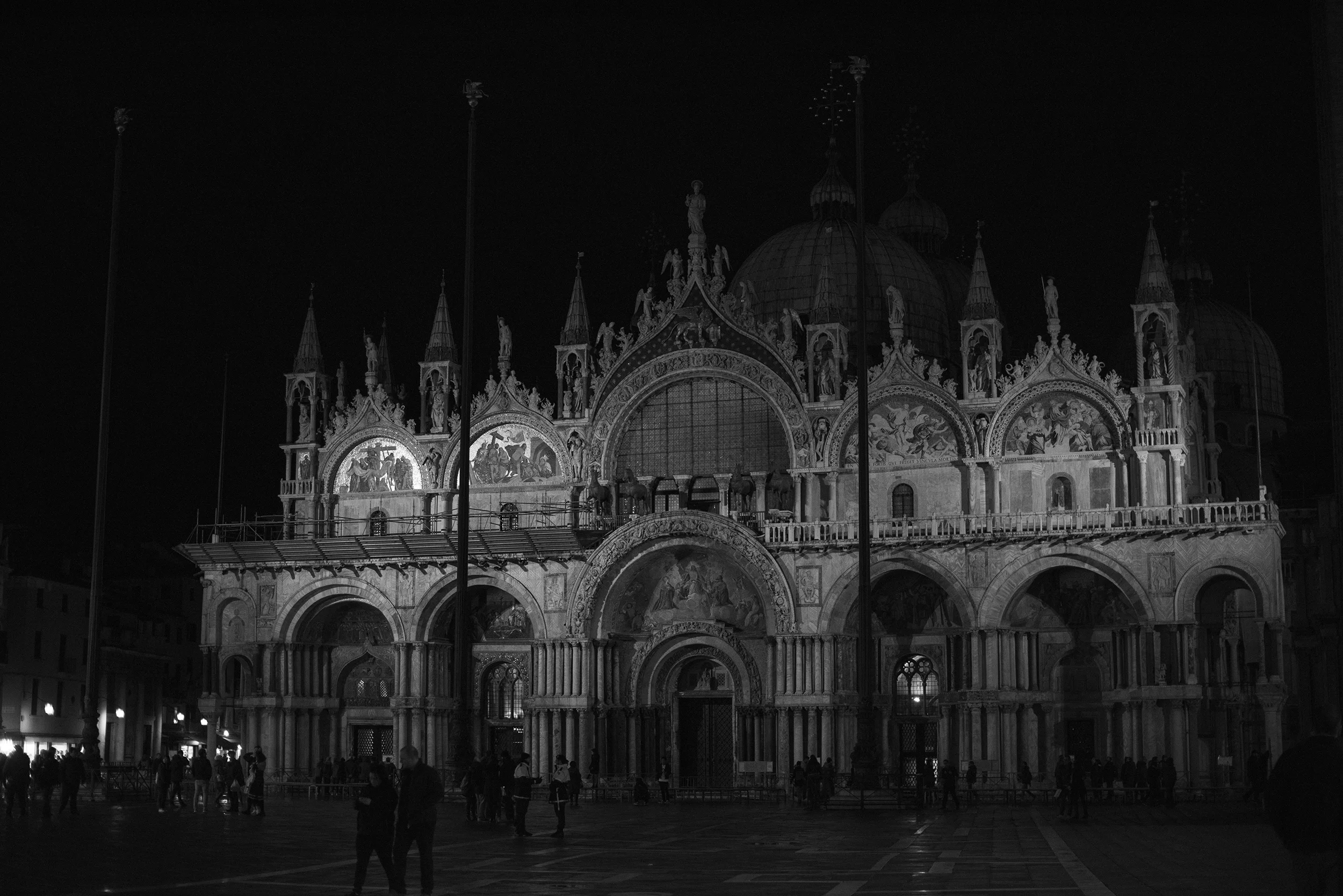 VeniceatNight011.jpg
