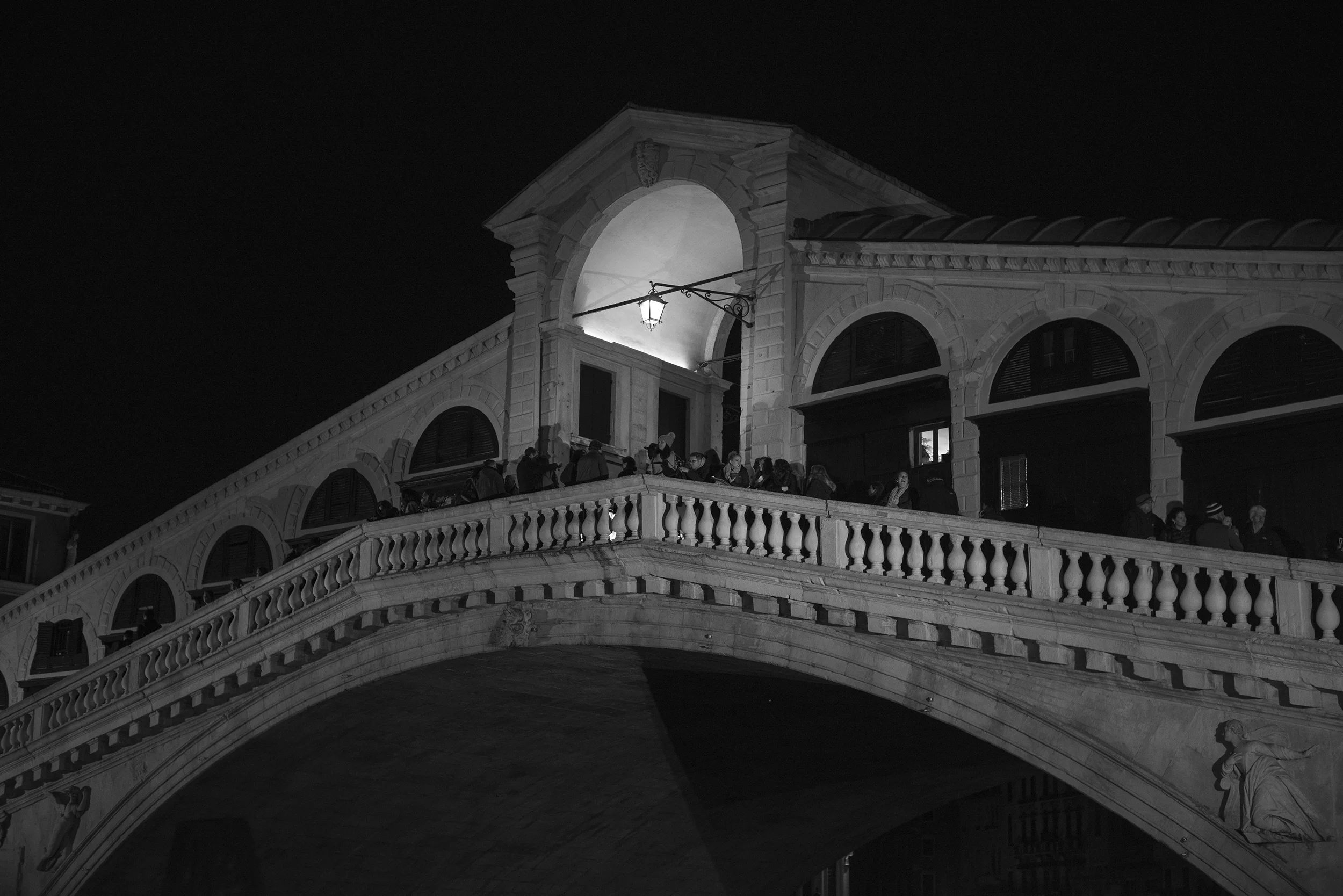 VeniceatNight018.jpg