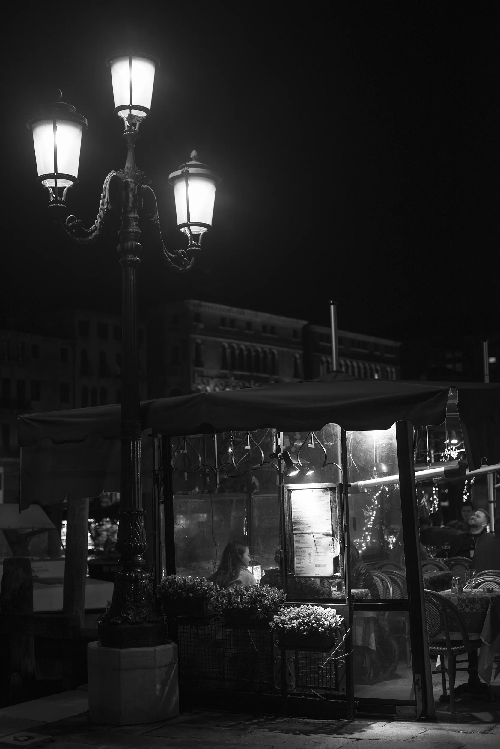 VeniceatNight021.jpg