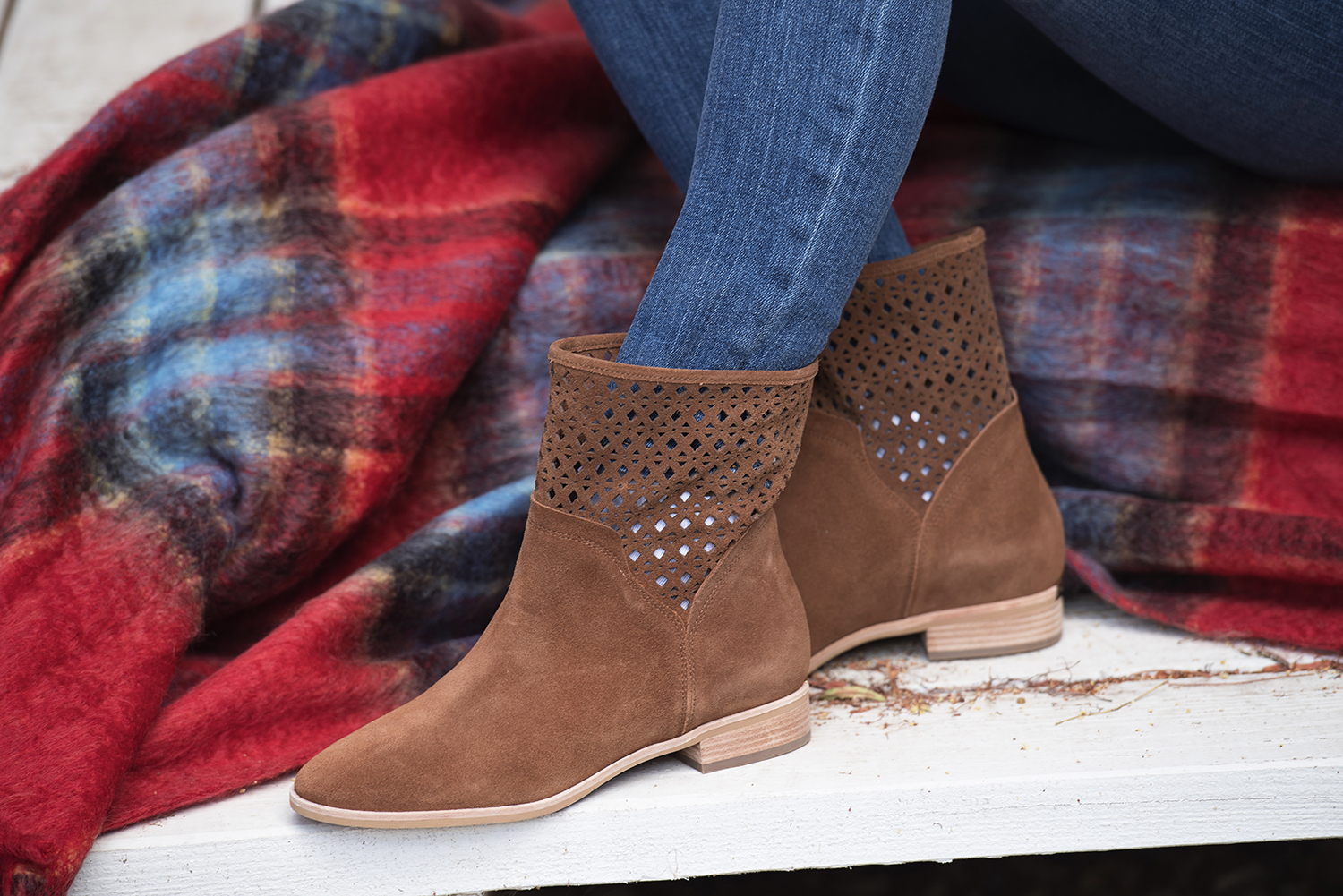 Mid-CalfBoots017.jpg