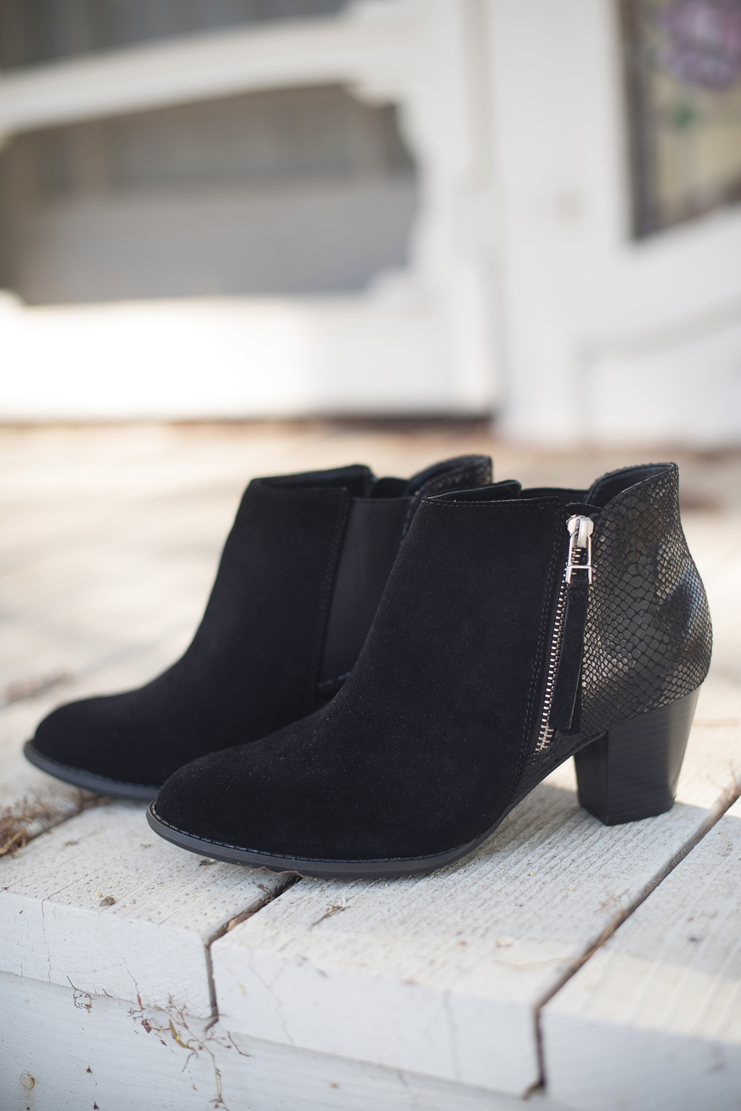 Suede001.jpg
