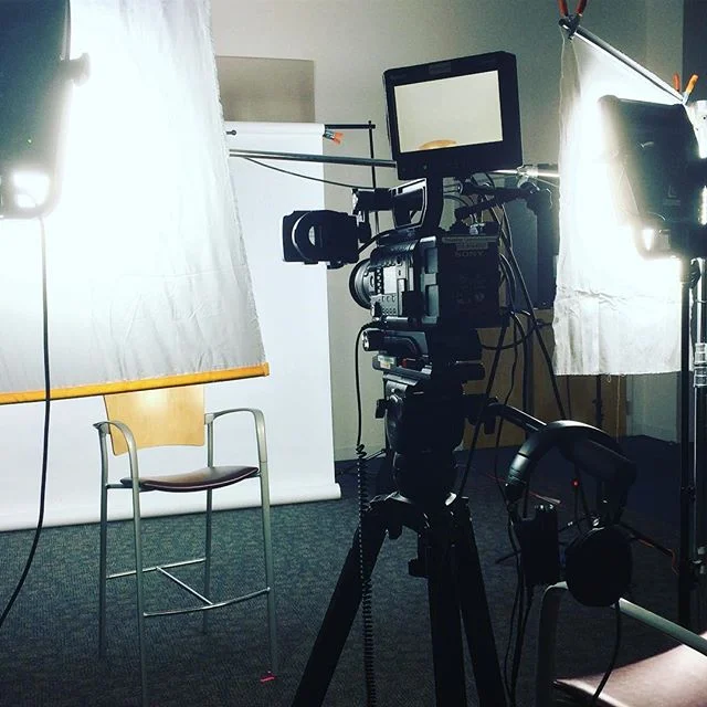 Today's office ☕️🎥 last shoot before vacation! 💁🏻