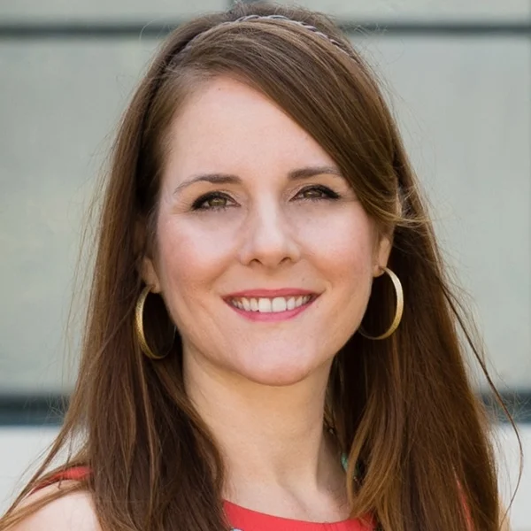 Suzie Greer Baker_headshot2x3.jpg