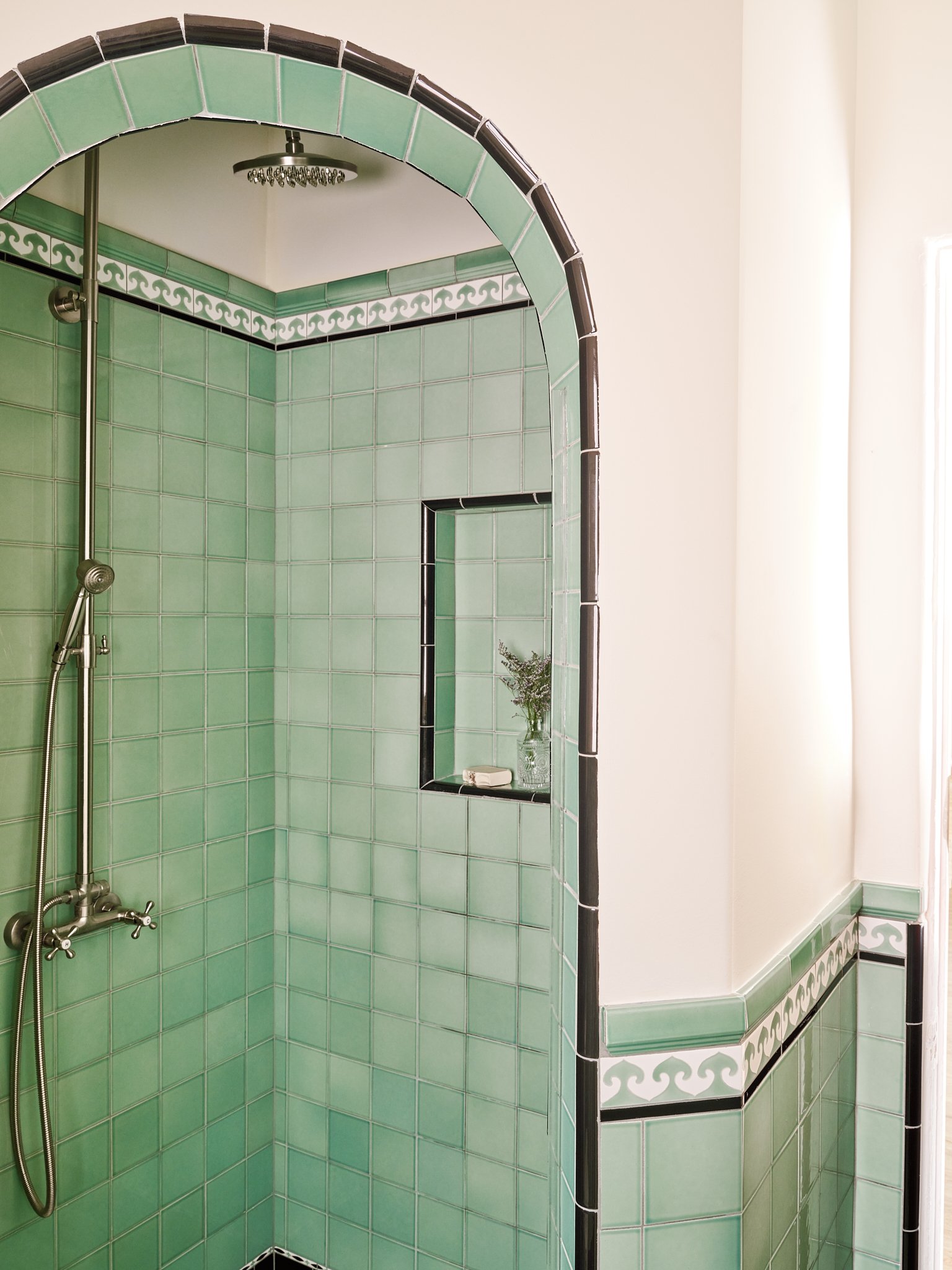20260324_SW_LosFeliz _Shower.jpg