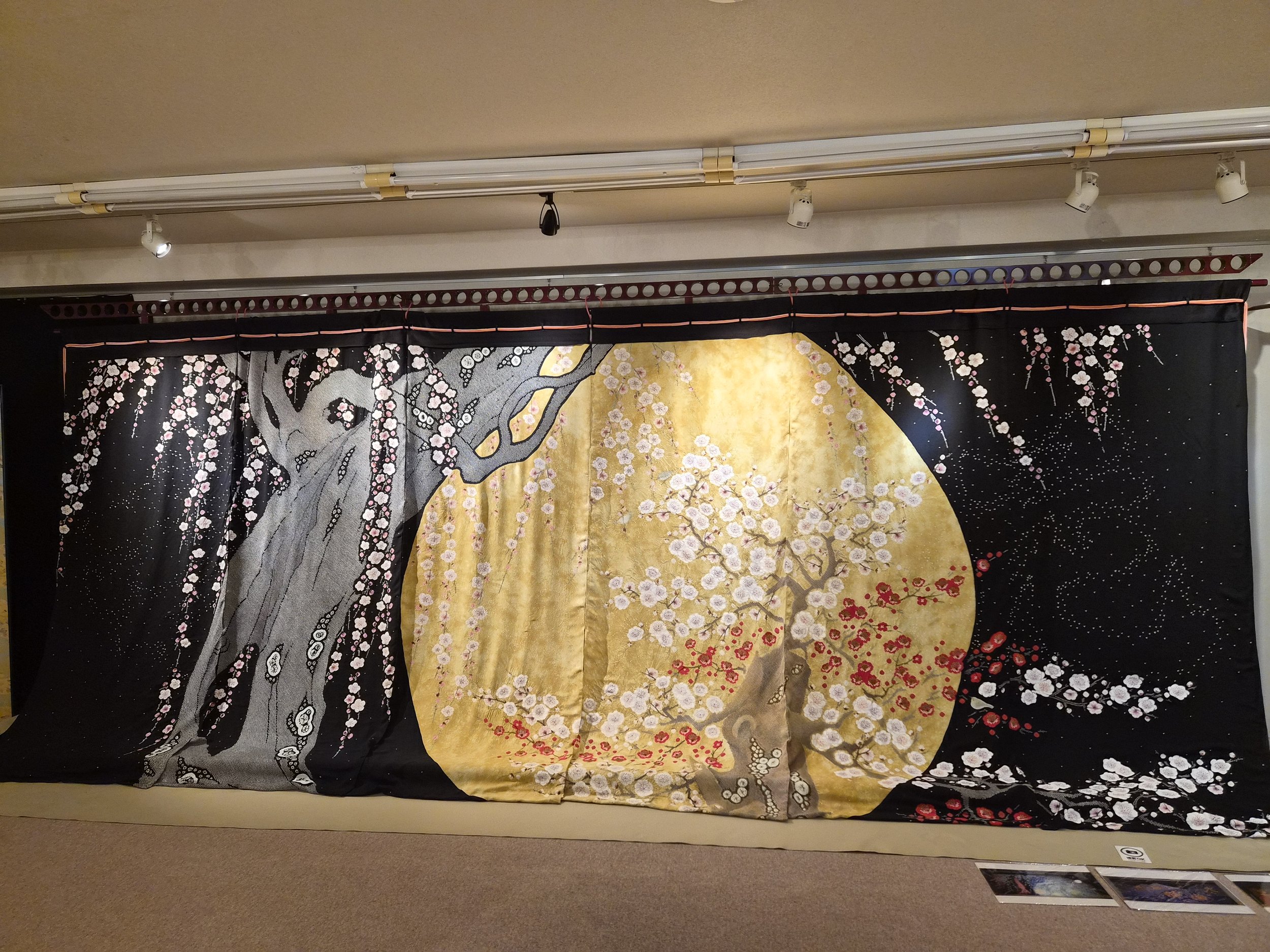  Shibori museum display of a large piece that took 2+ years to make 