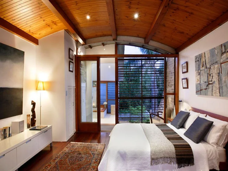 Gipps St Bedroom edit.jpg