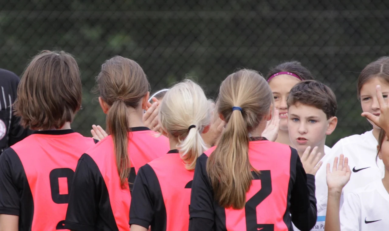 D-Juniorinnen gewinnen 8:0