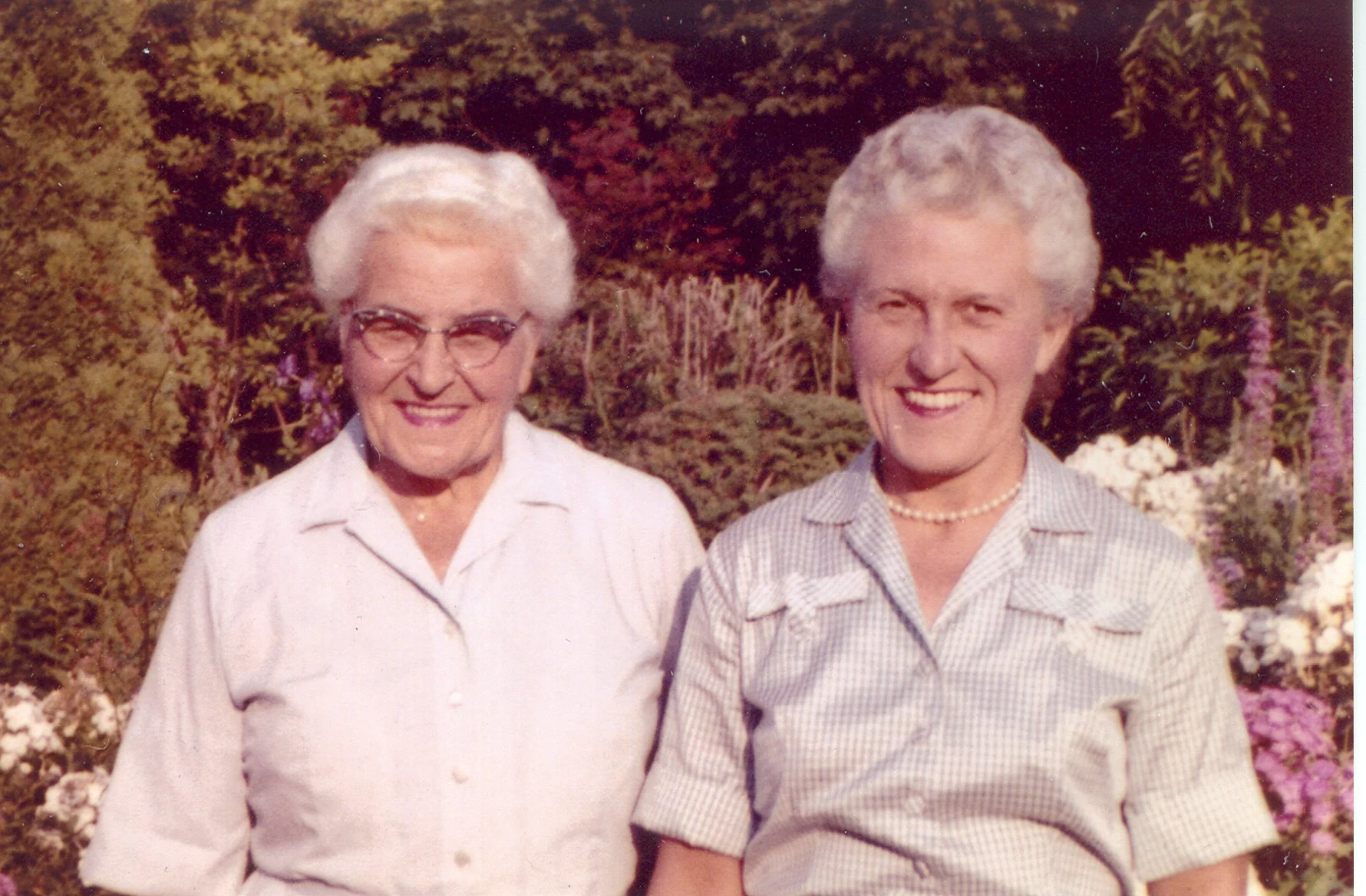 Esther and Helene Foellinger
