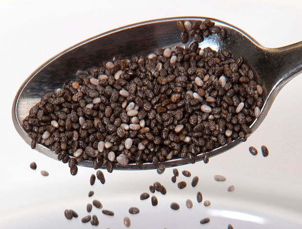 Chia seeds come in black and white color